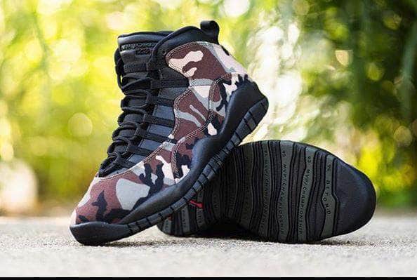 Air Jordan 10 Retro Woodland Camo.