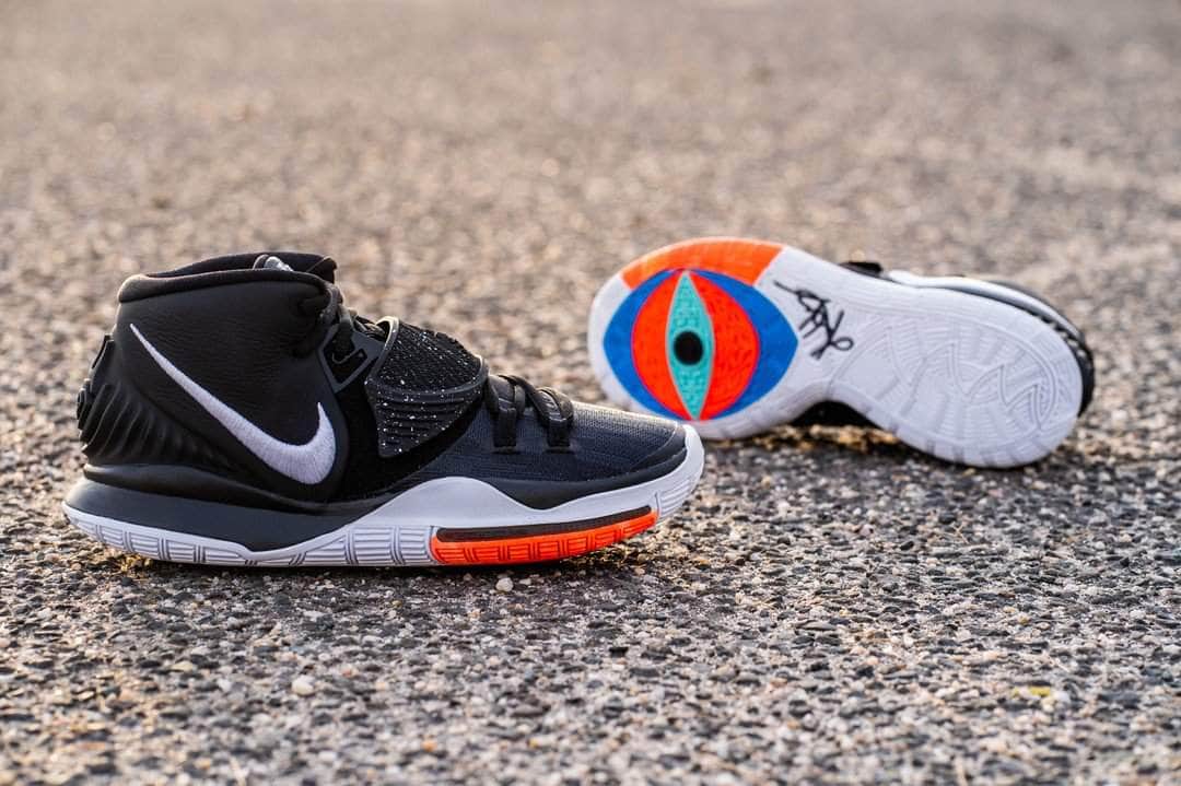 NIKE KYRIE 6 "Black White"
