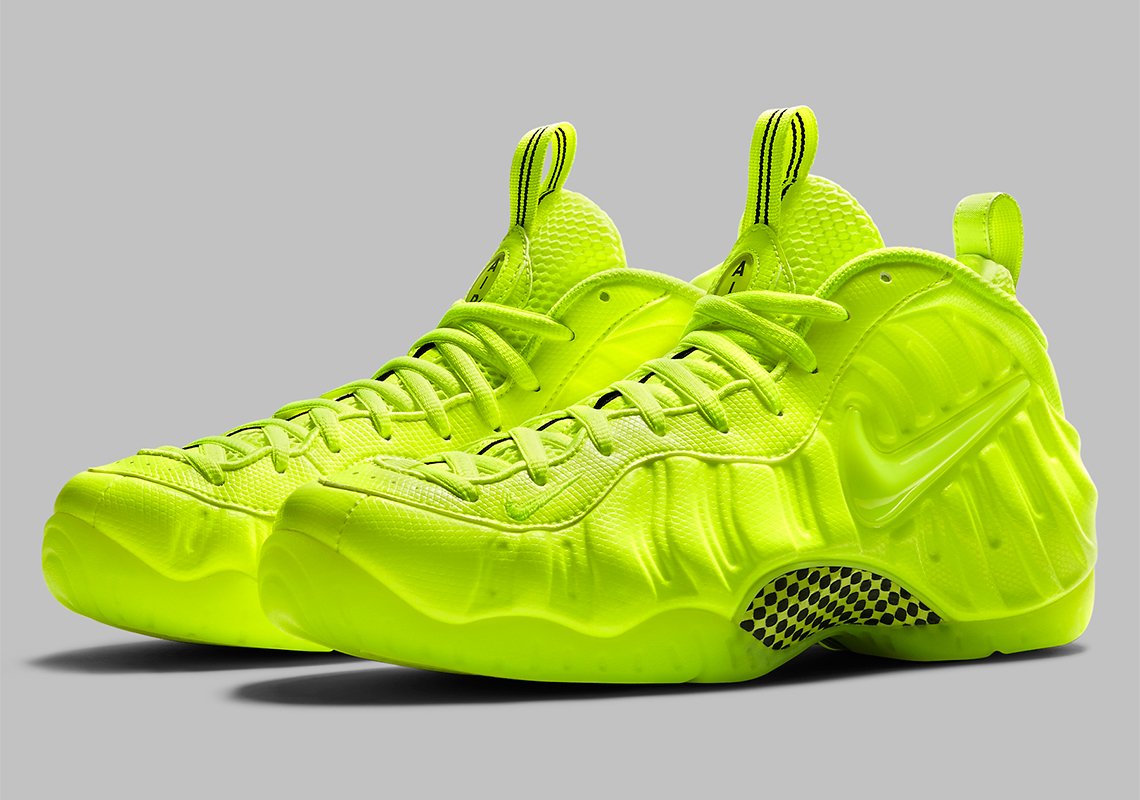 Nike Air Foamposite Pro - Volt