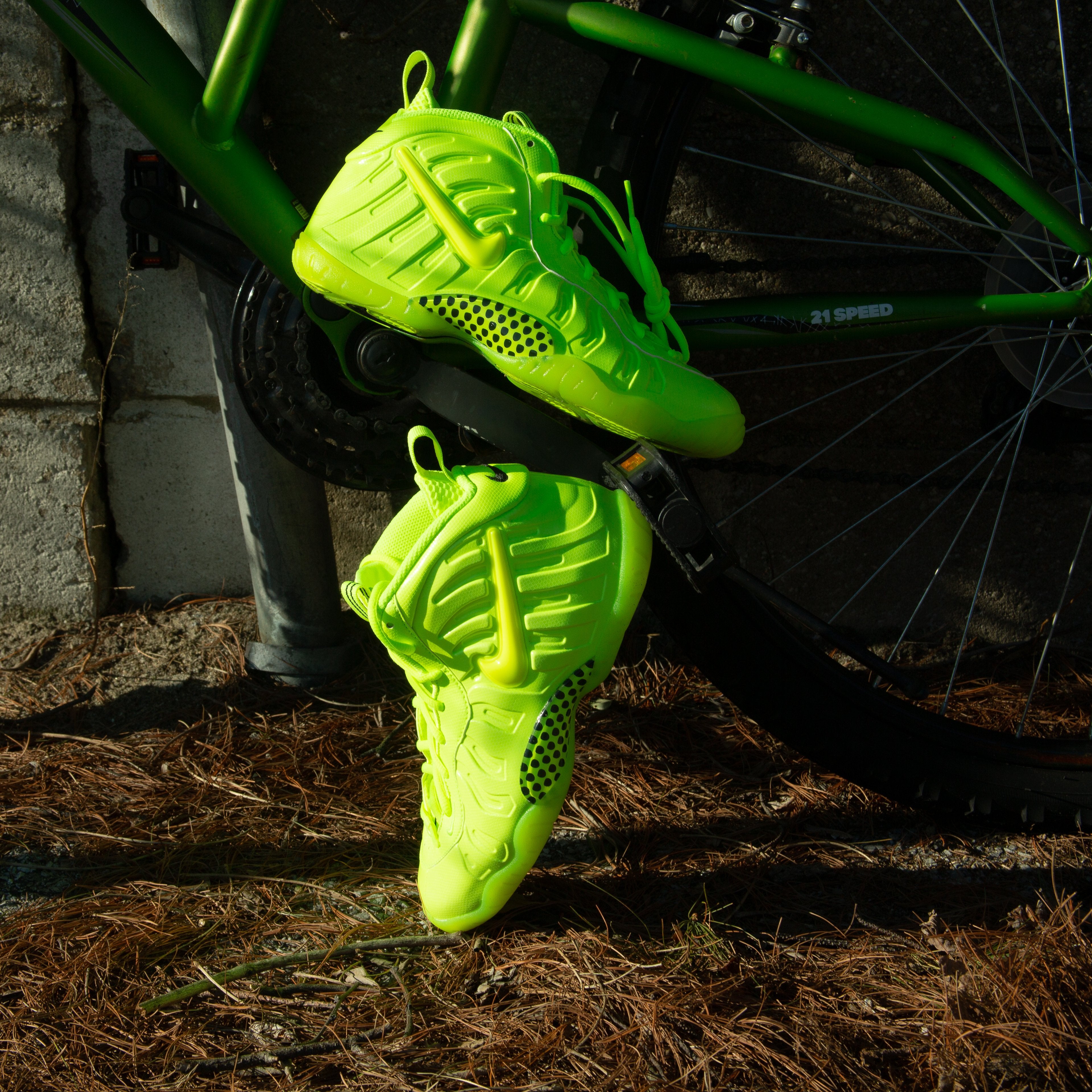 Nike Air Foamposite Pro “Volt”
