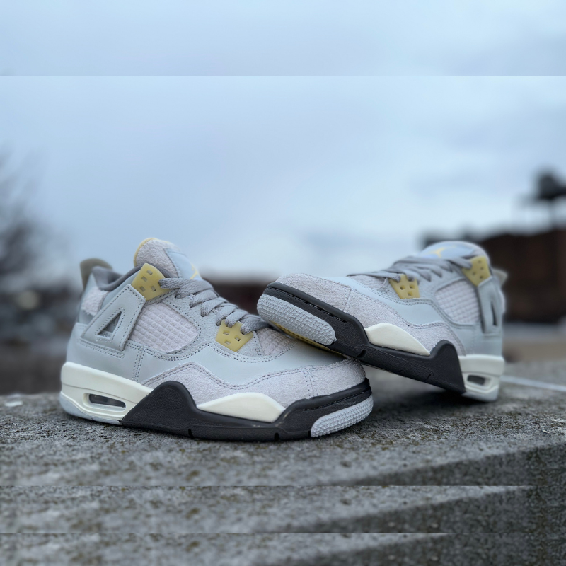 Air Jordan 4 SE Craft “Photon Dust”