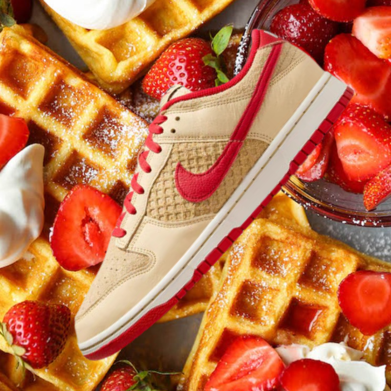 Nike Dunk Low Retro SE "Strawberry Waffle"