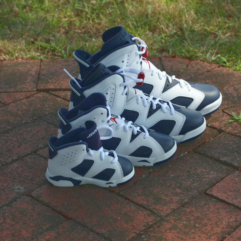 Air Jordan 6 Retro "White and Midnight Navy"