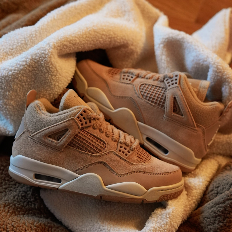tan jordan retro 4