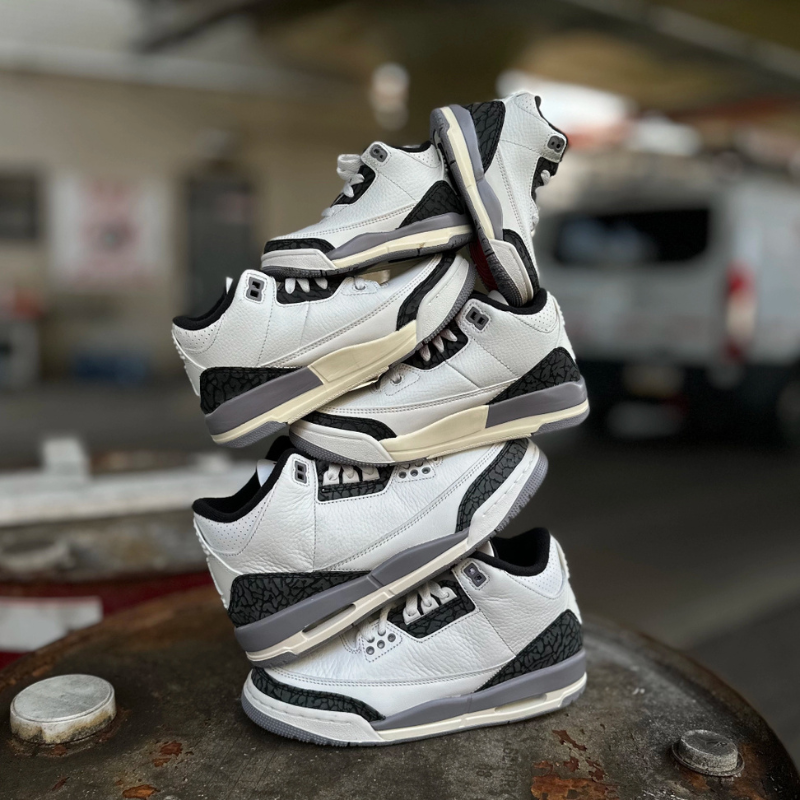 Grey retro 3 online