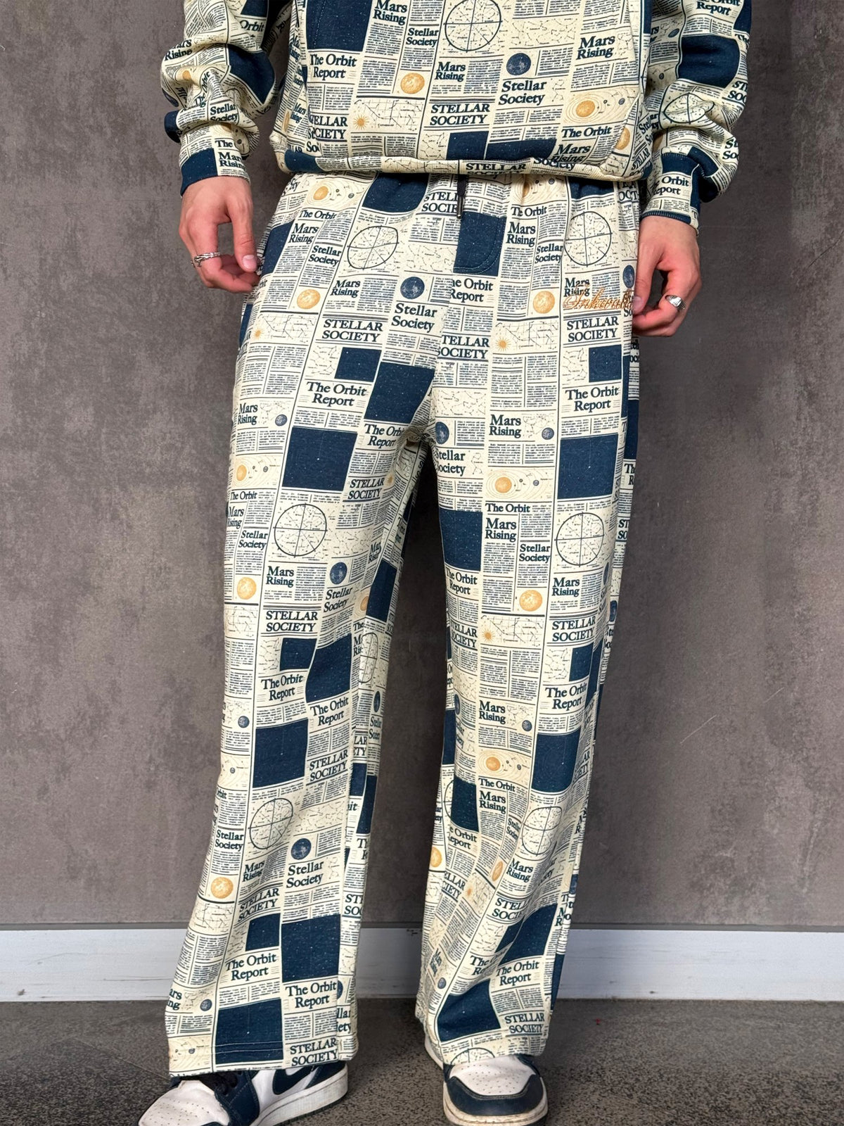 Inkwalkers Newspaper Co-ord Sweatpants - Cream/Navy
