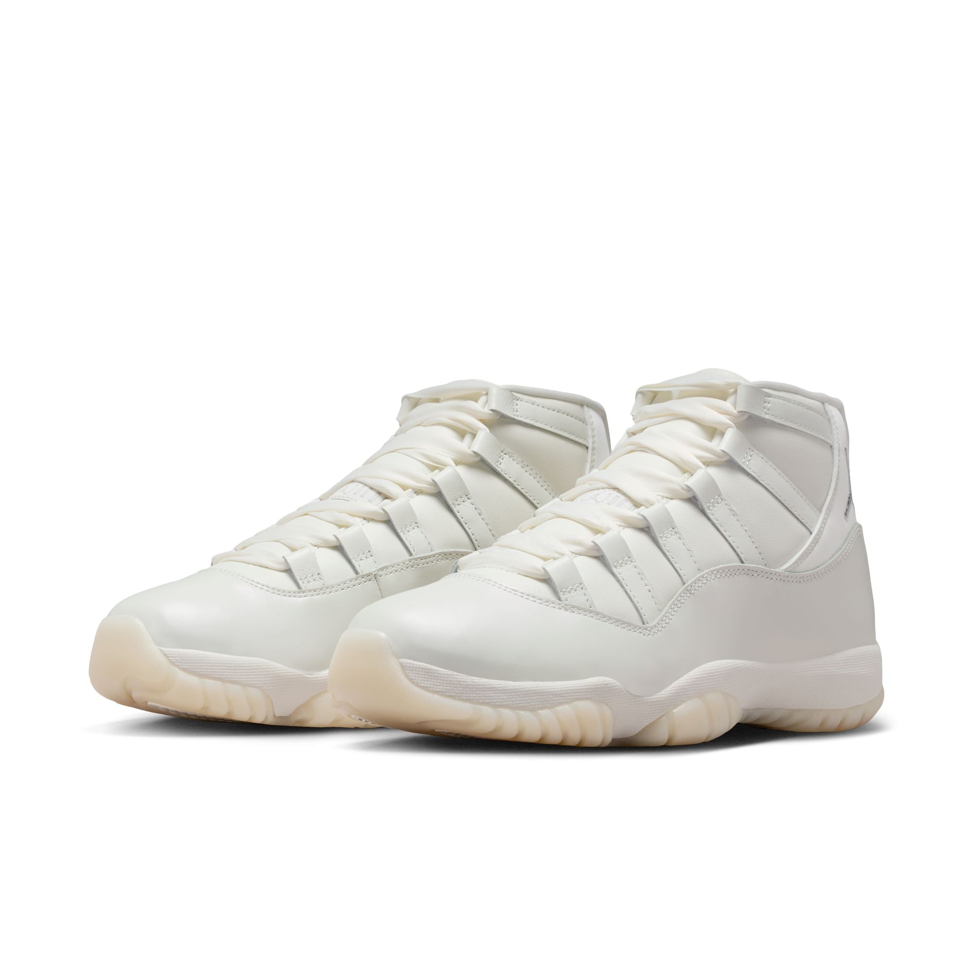 Air Jordan 11 Retro "Pearl" - Women's