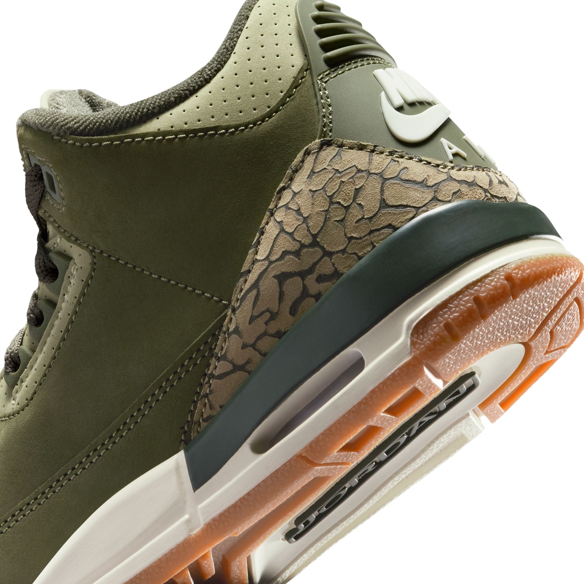 Air Jordan 3 Retro "Family Affair" - Non Adult