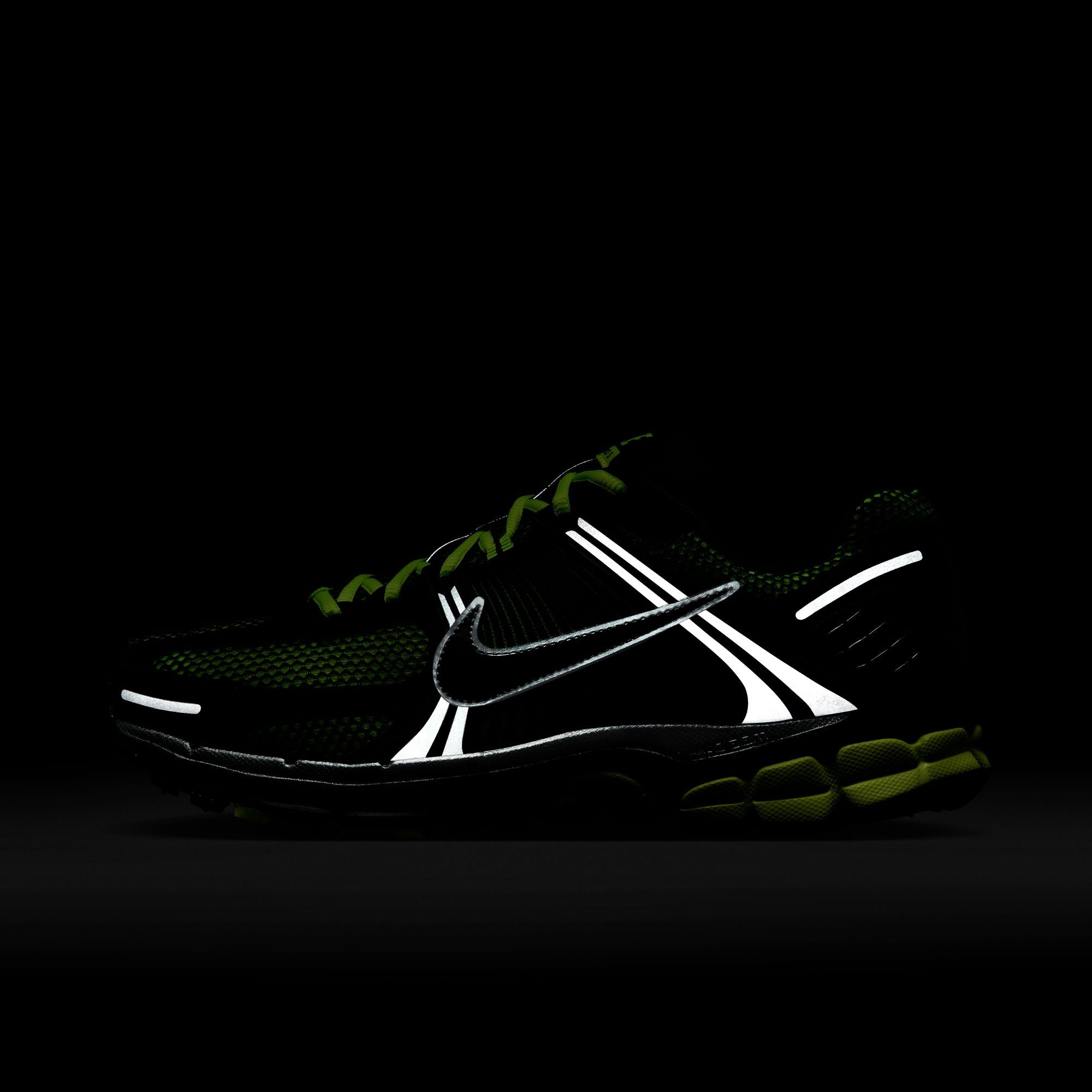 Nike Zoom Vomero 5 - Men's