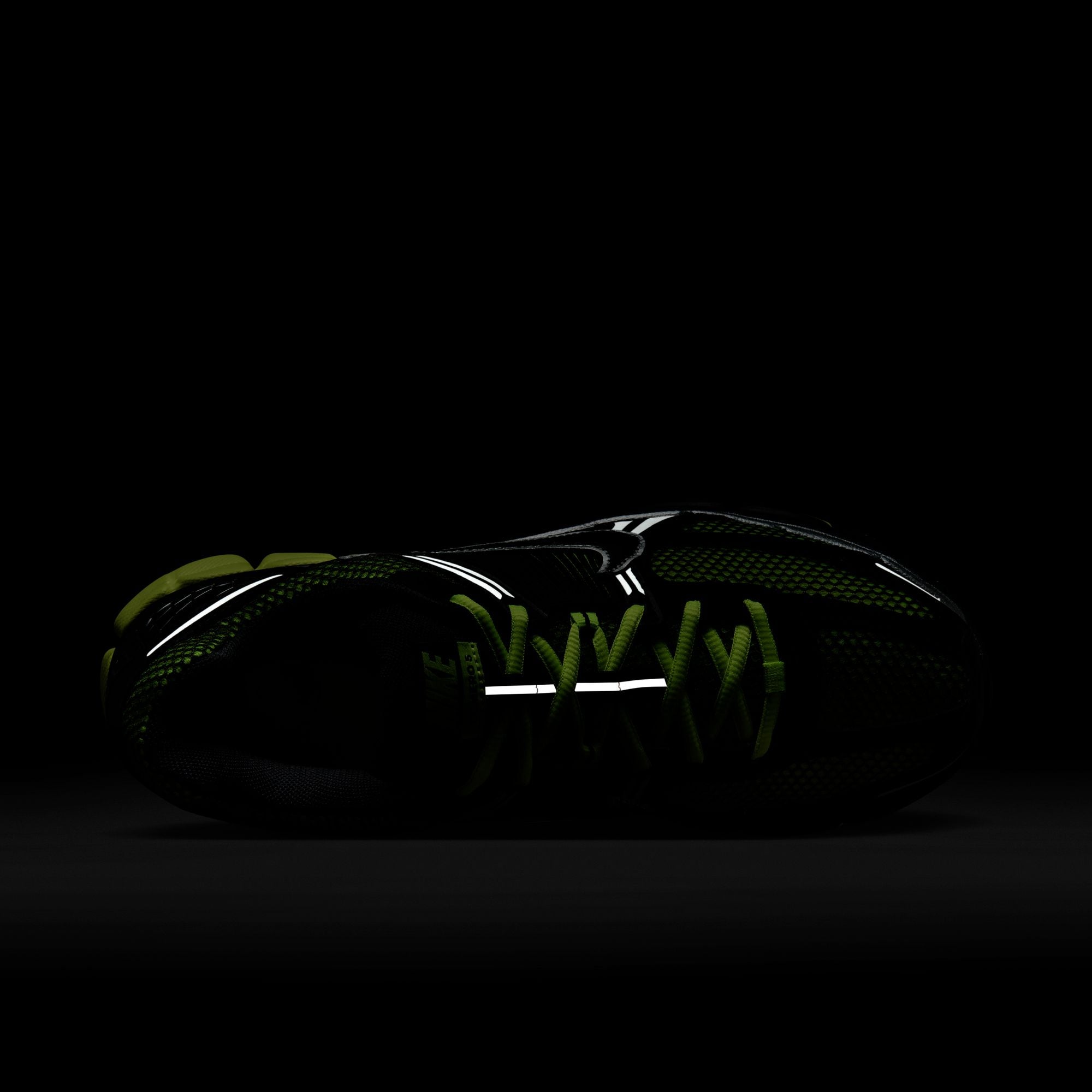 Nike Zoom Vomero 5 - Men's