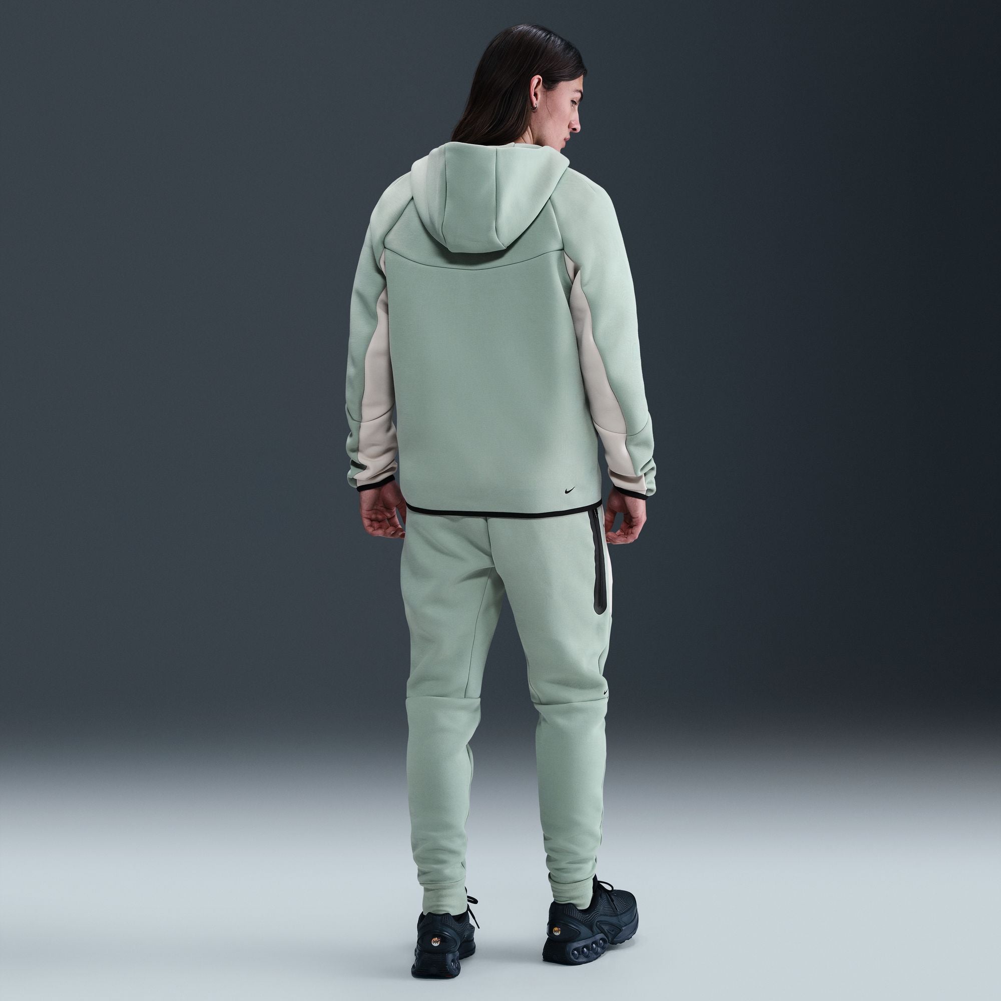Nike Tech Full-Zip Windrunner Hoodie - Men's