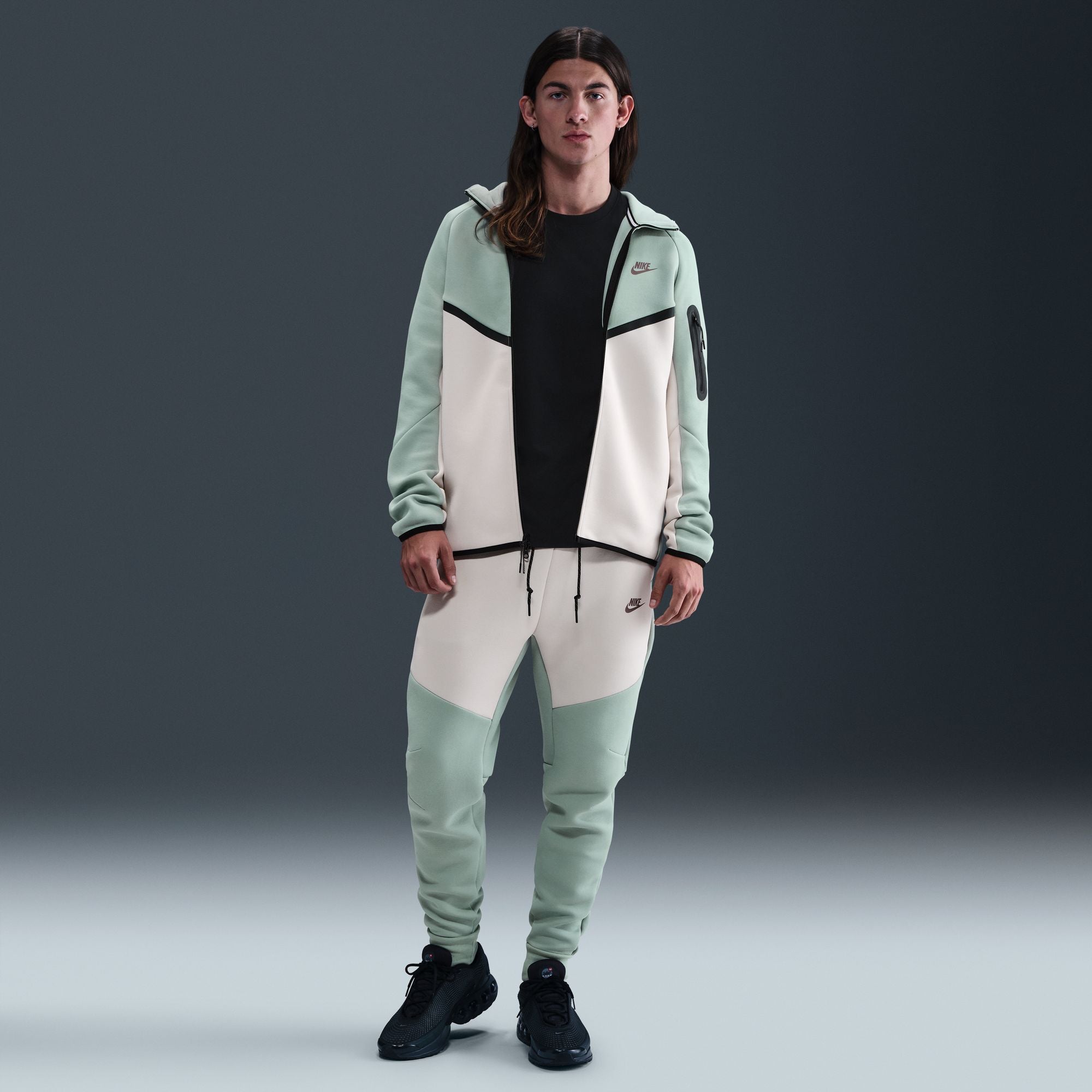 Nike Tech Full-Zip Windrunner Hoodie - Men's