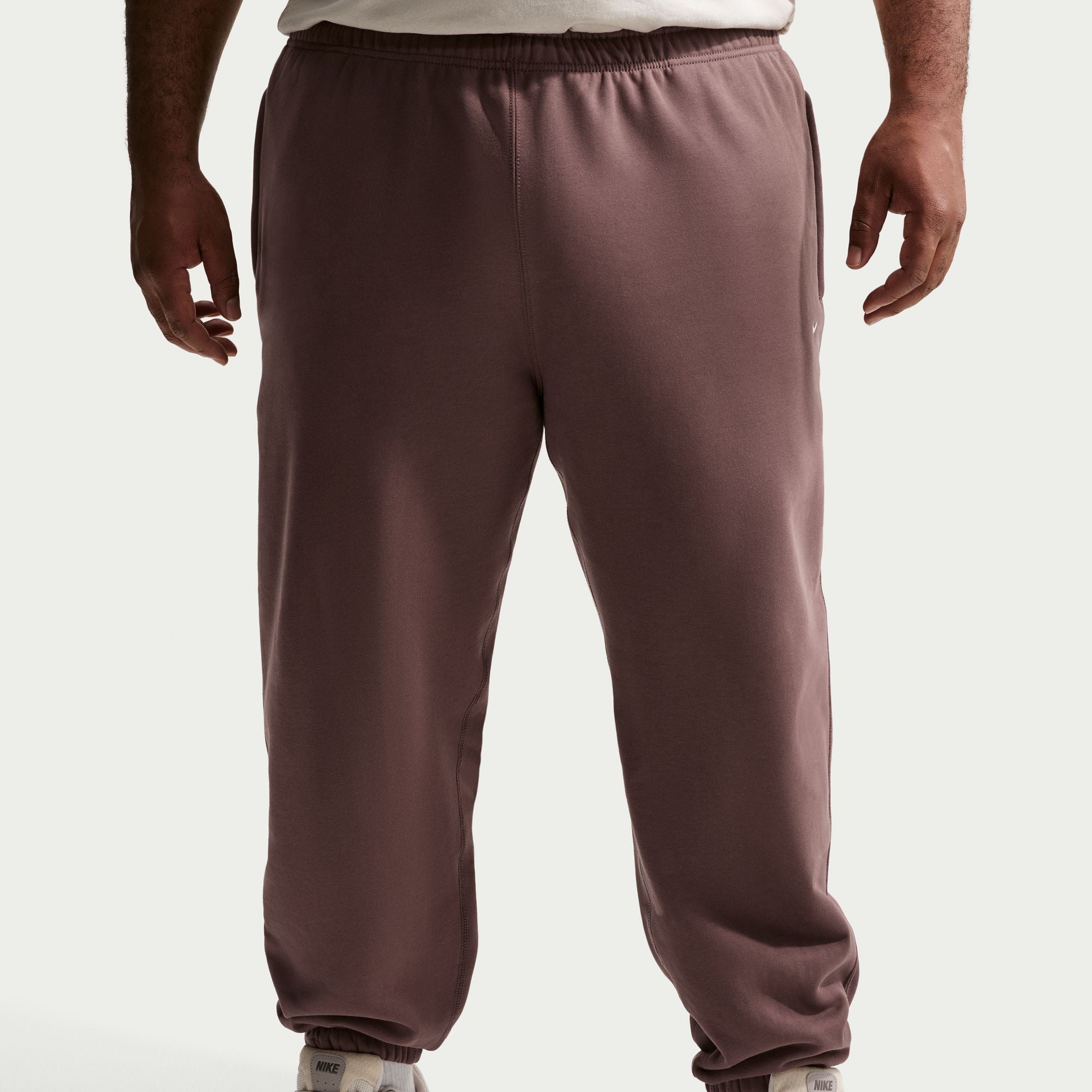Nike Solo Swoosh Cuffed Fleece Pants - Men's