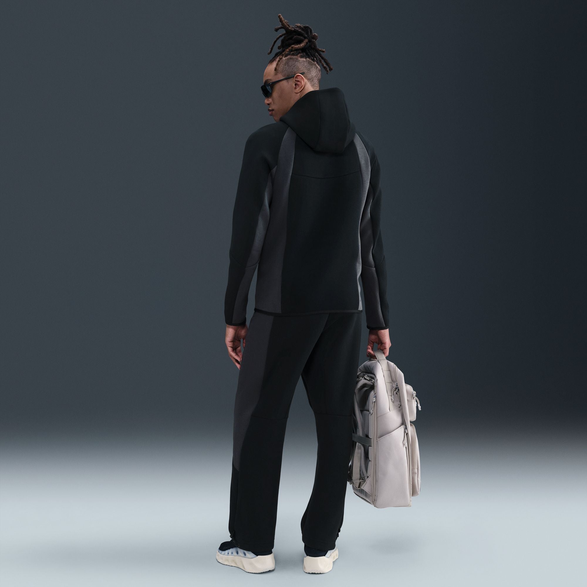 Nike Tech Color-Block Open-Hem Fleece Pants - Men's