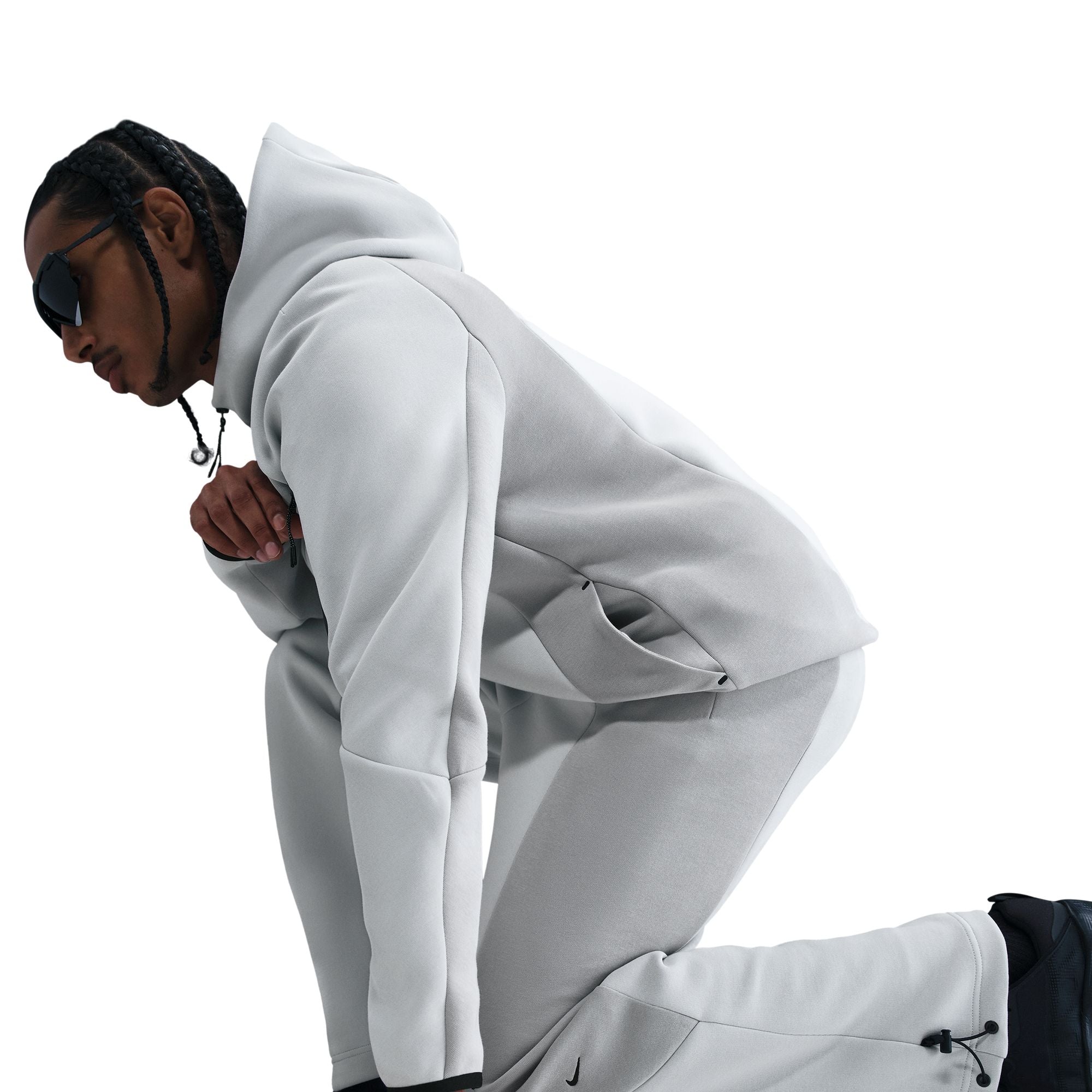 Nike Tech Color-Block Open-Hem Fleece Pants - Men's