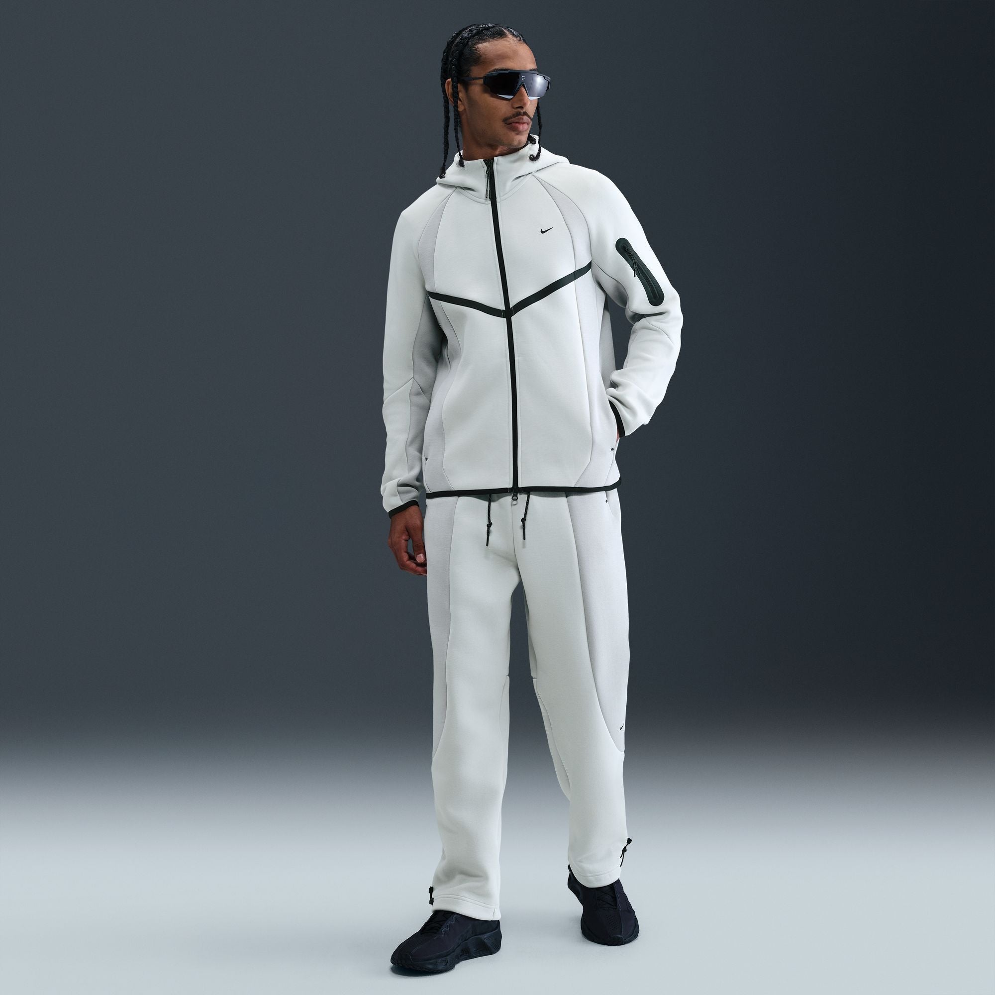 Nike Tech Full-Zip Color-Block Fleece Windrunner Jacket - Men's