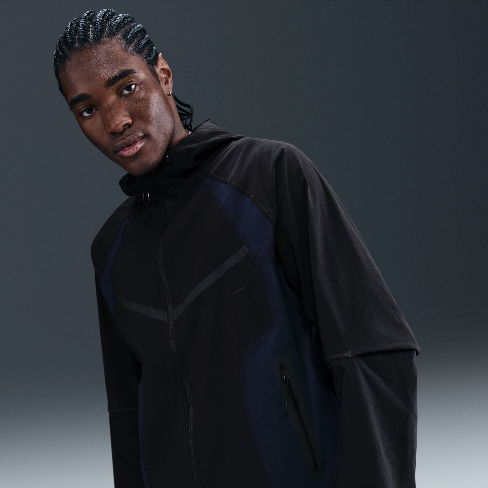 Nike Tech Dri-FIT Woven Color-Block Windrunner Loose Jacket - Men's
