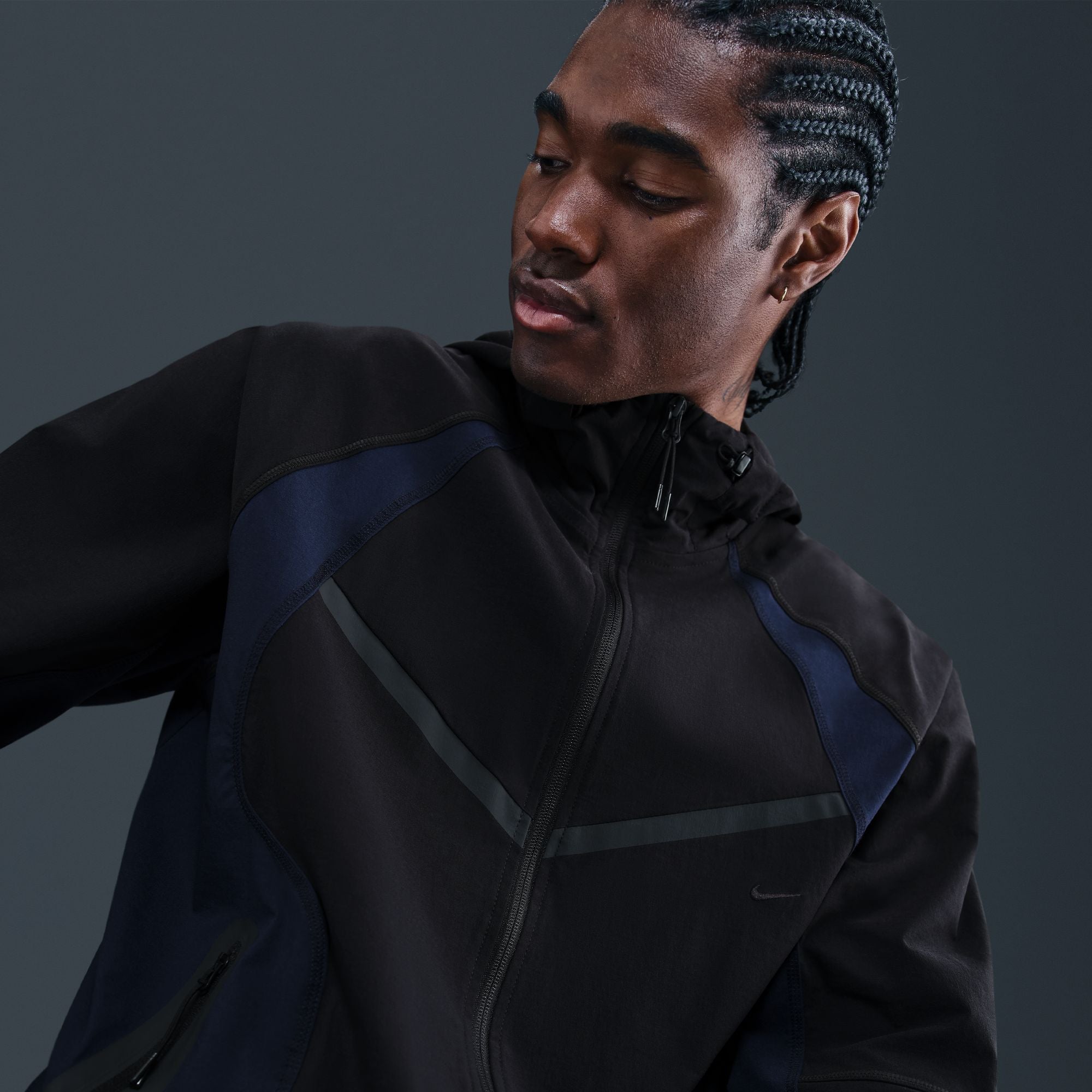 Nike Tech Dri-FIT Woven Color-Block Windrunner Loose Jacket - Men's