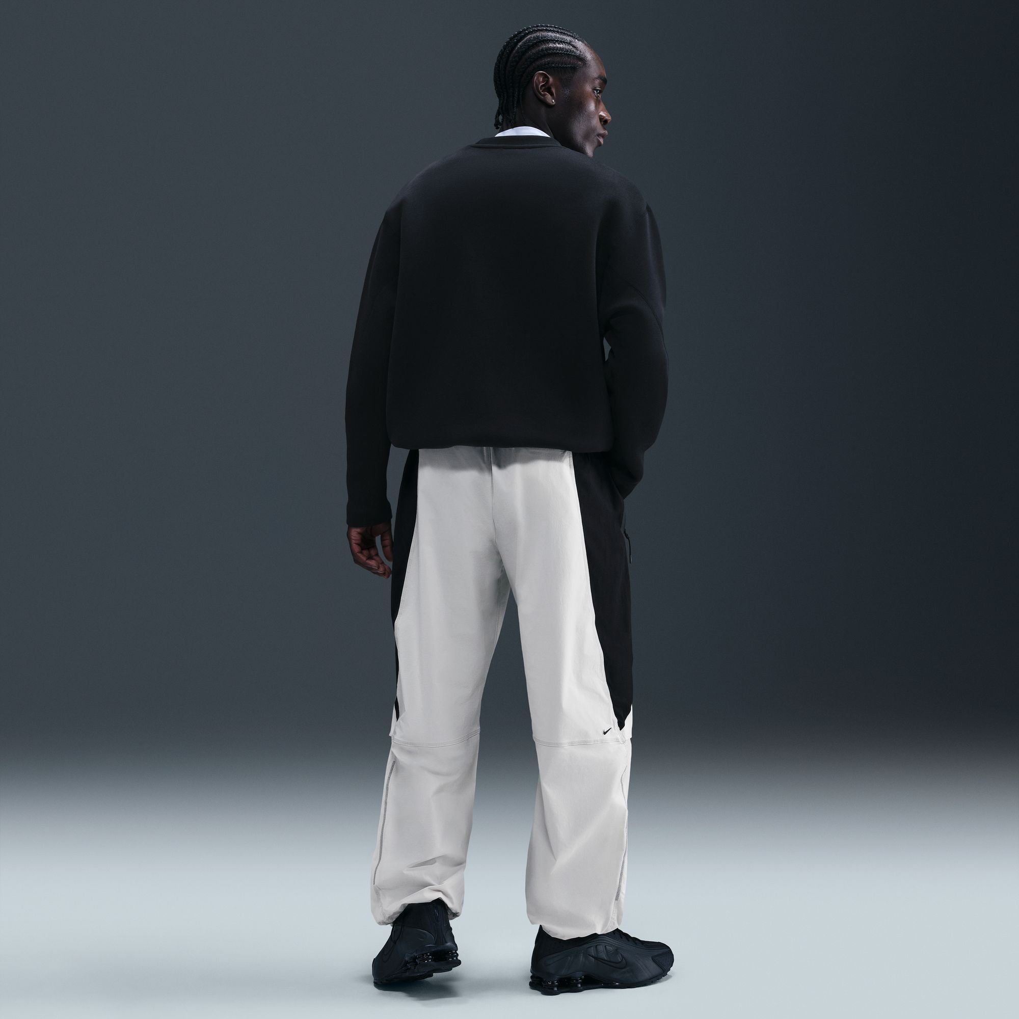 Nike Tech Men's Dri-FIT Woven Color-Block Oversized Pants
