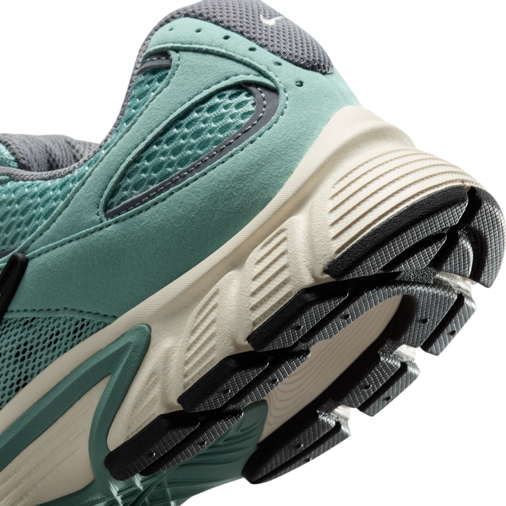 Nike V5 RNR - Women's
