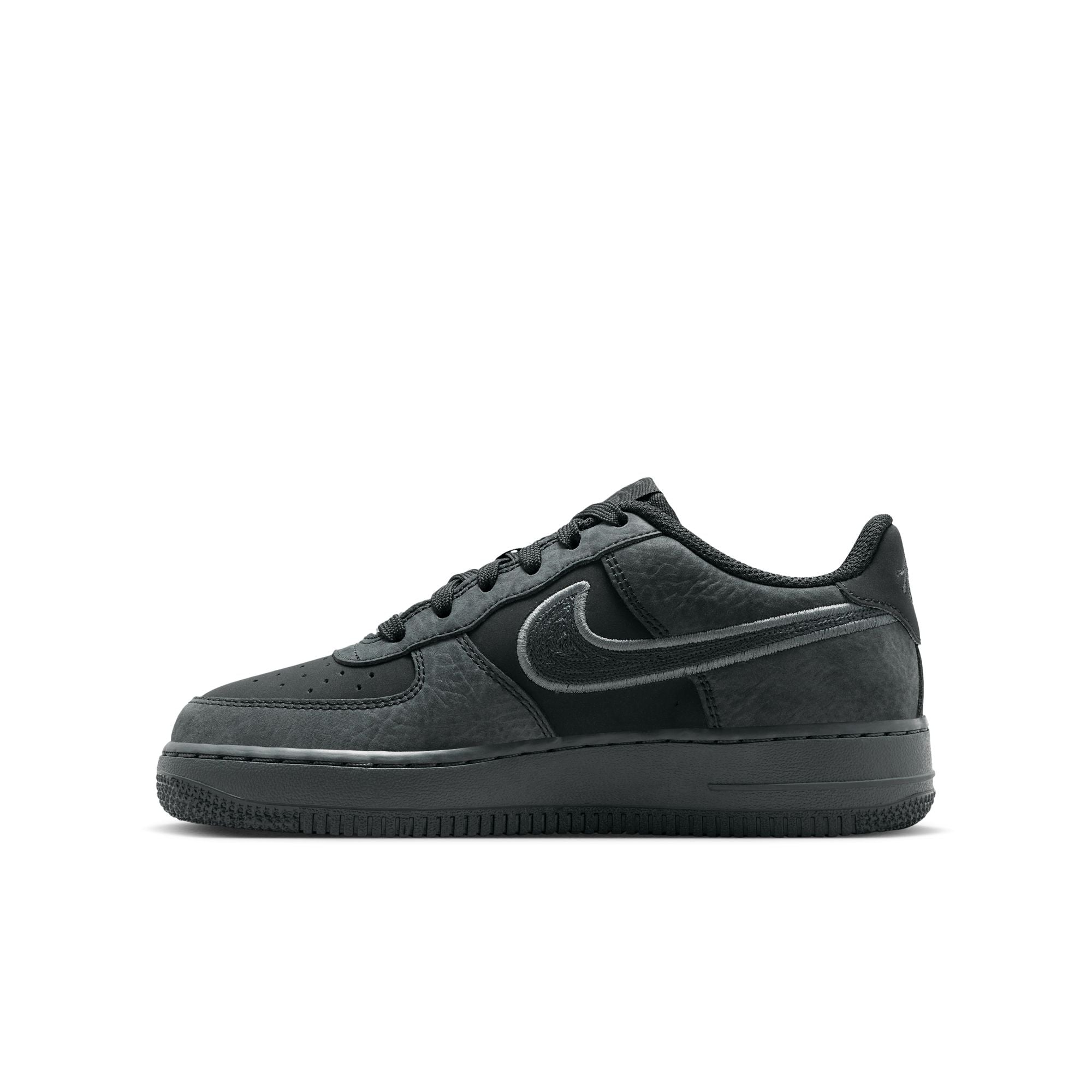 Stussy x Nike Air Force 1 Triple Black Stussy x Nike Hand-Dyed Air 
