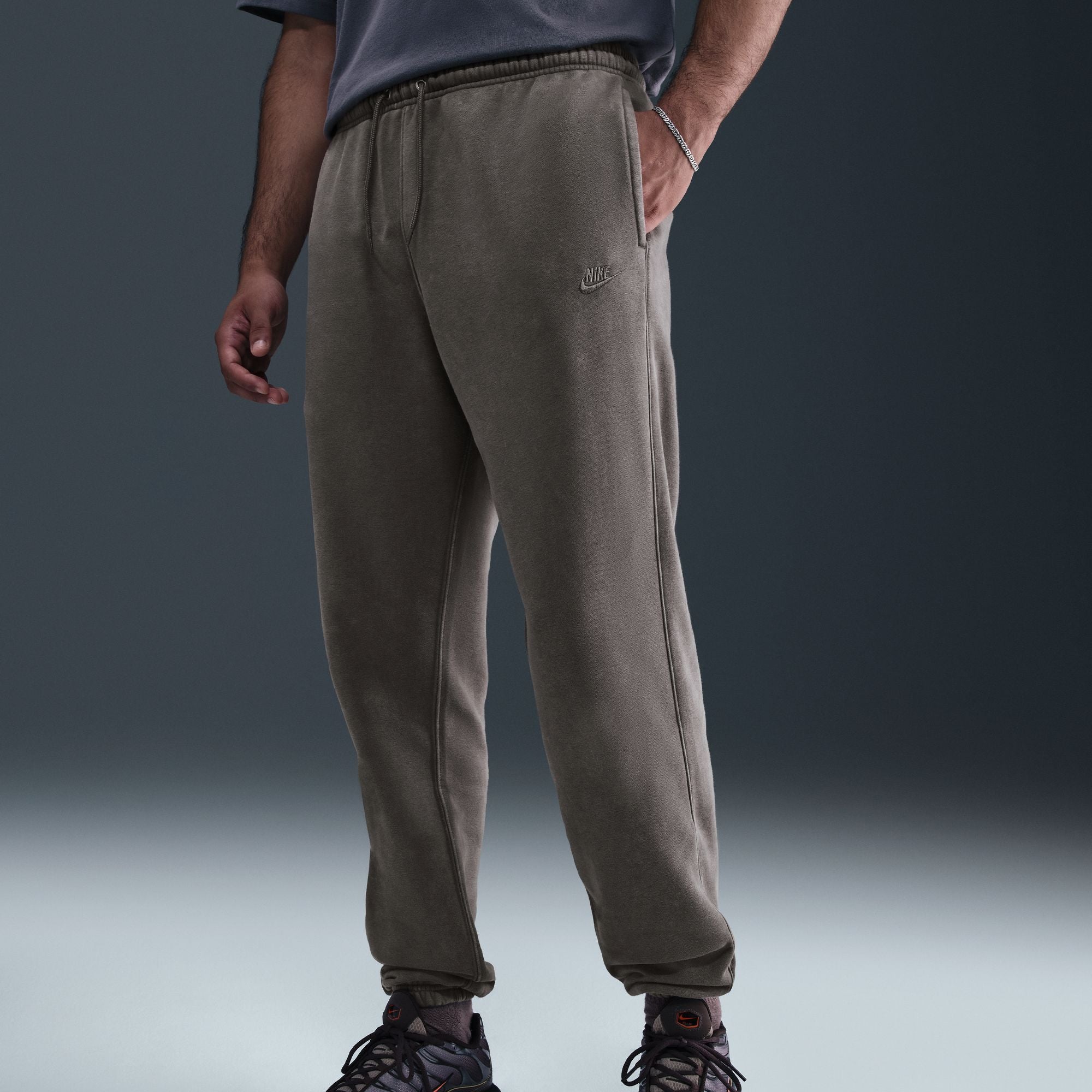 Nike Sportswear Club Washed Cuffed Fleece Pants - Men's