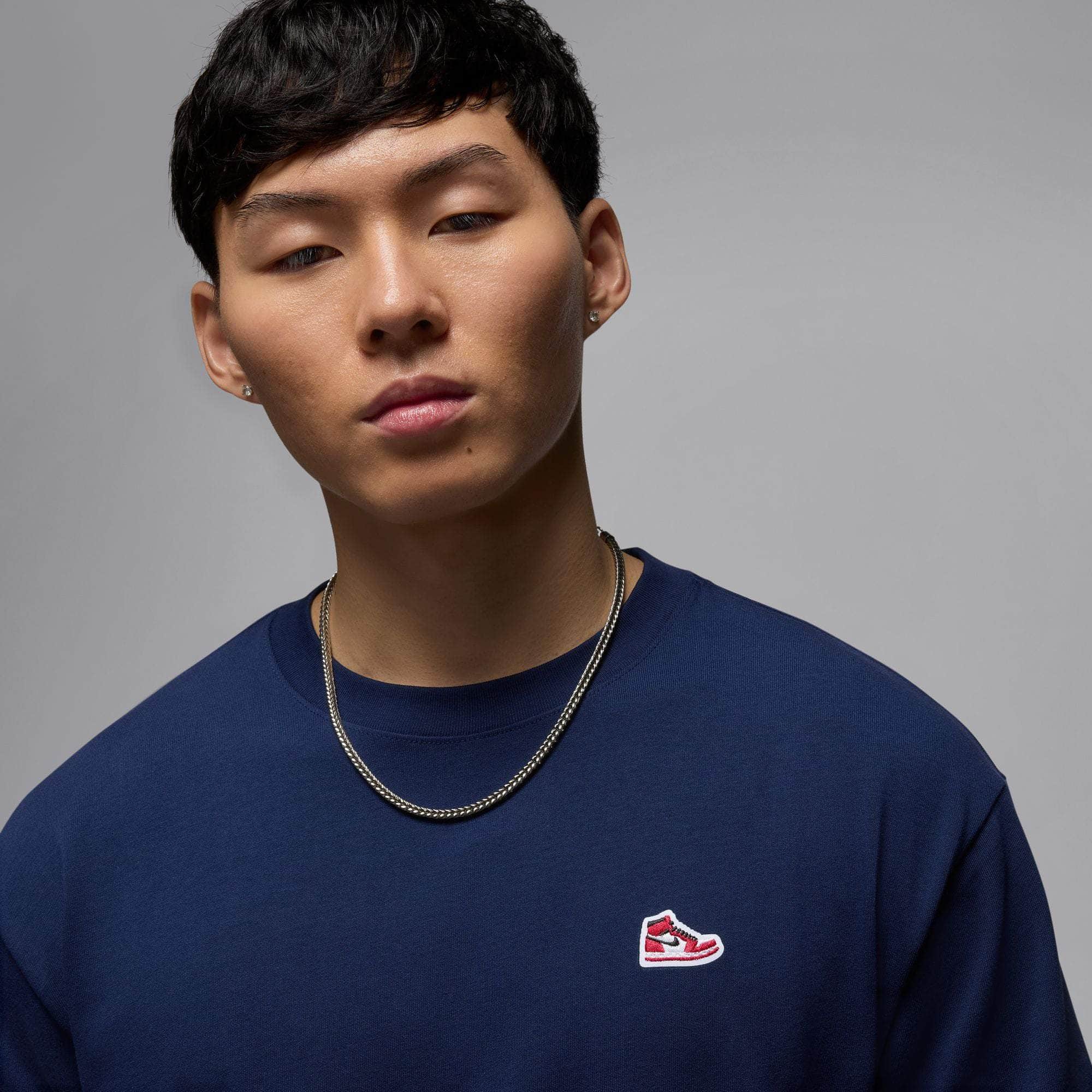 Air Jordan APPAREL Air Jordan Sneaker Patch T-Shirt - Men's