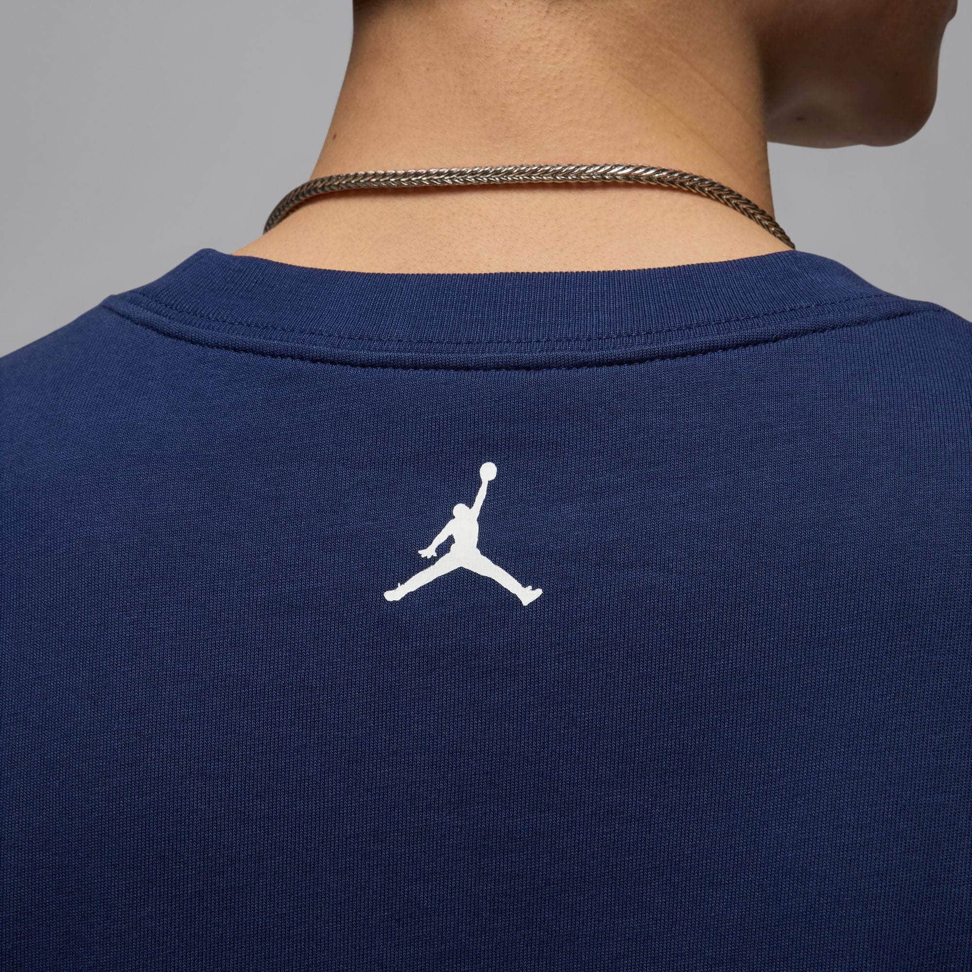 Air Jordan APPAREL Air Jordan Sneaker Patch T-Shirt - Men's