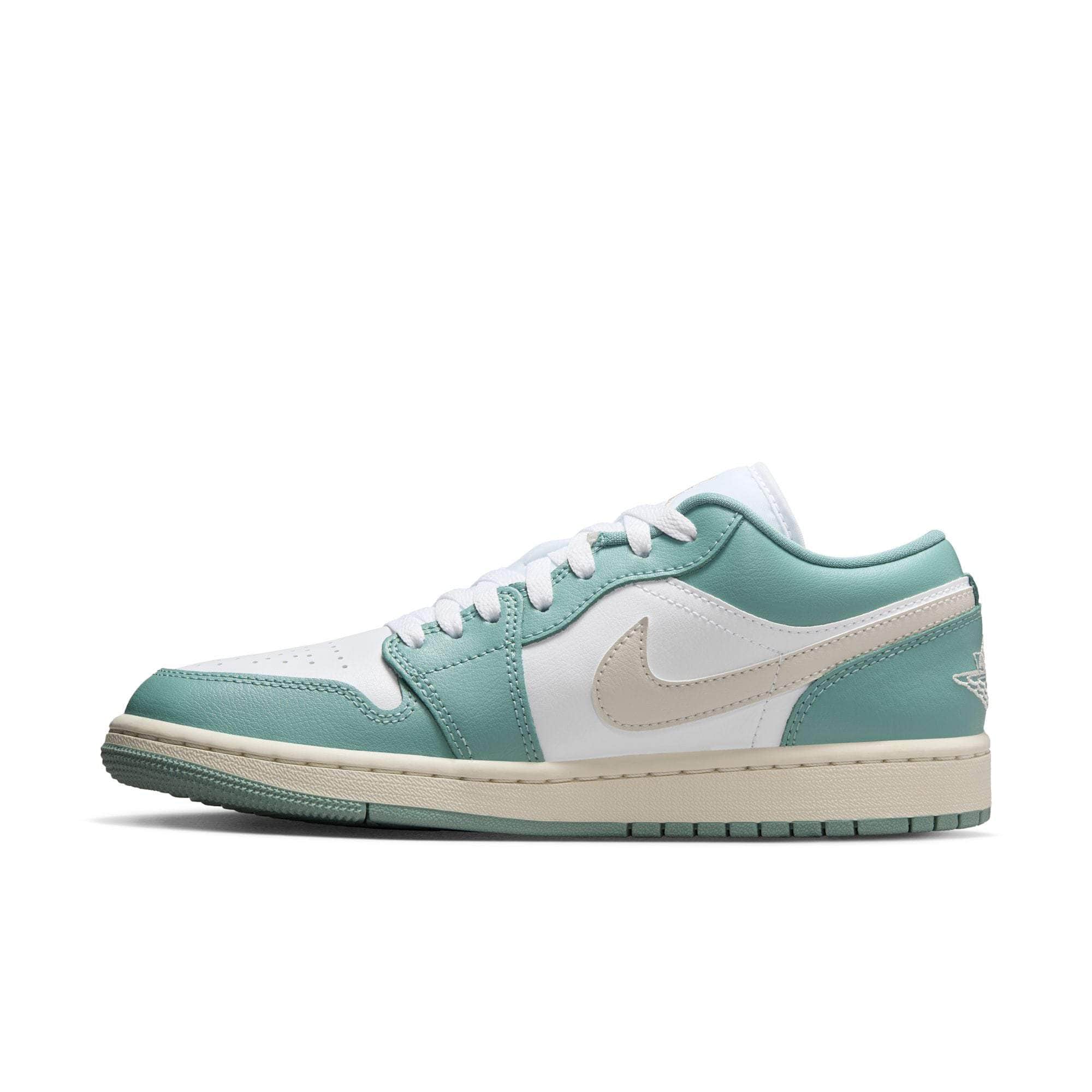 Air Jordan FOOTWEAR Air Jordan 1 Low - Women's