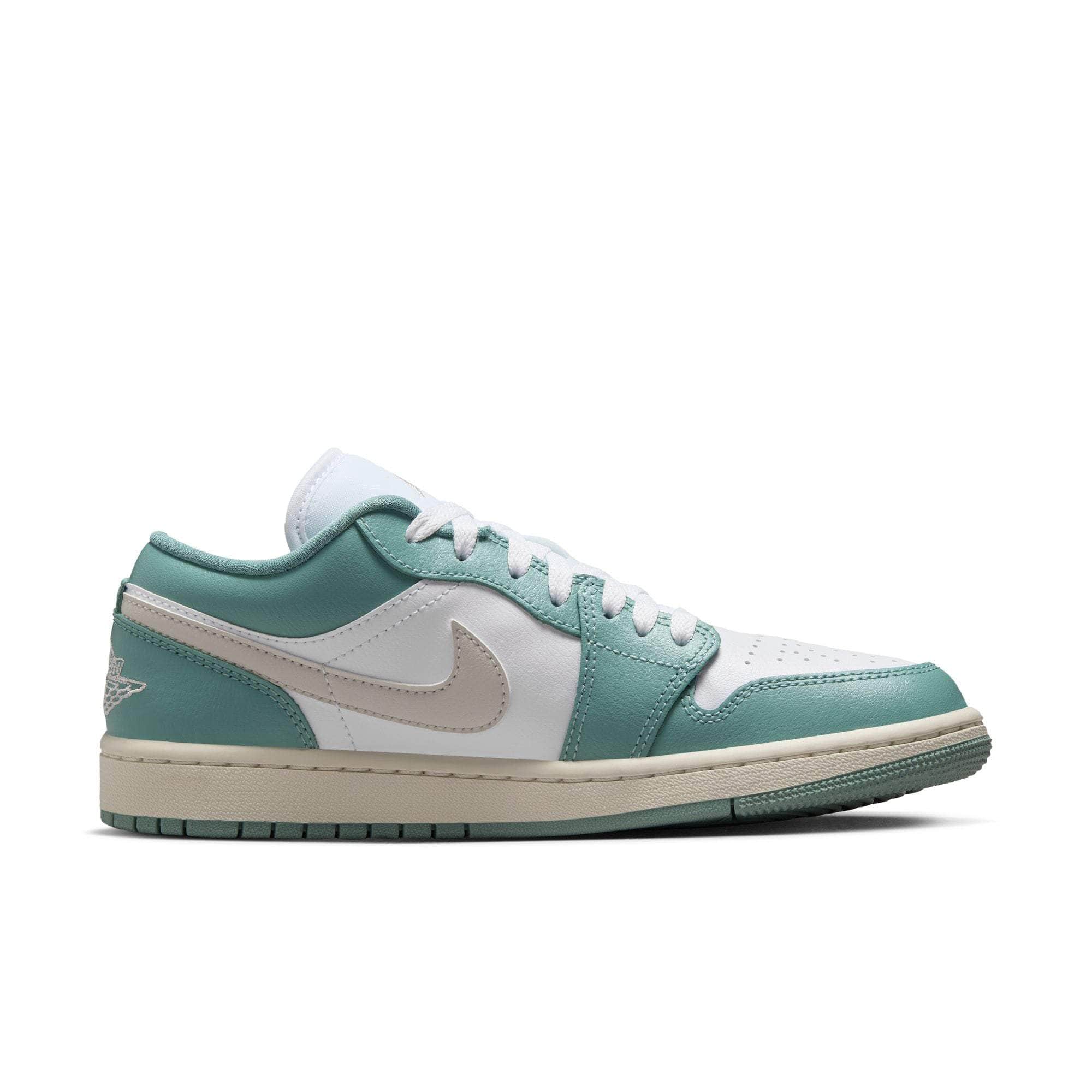 Air Jordan FOOTWEAR Air Jordan 1 Low - Women's