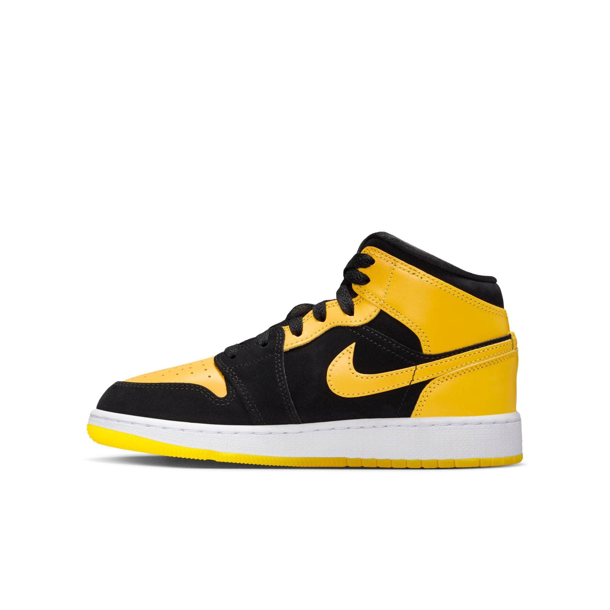 Air Jordan FOOTWEAR Air Jordan 1 Mid "New Love" - Non Adult