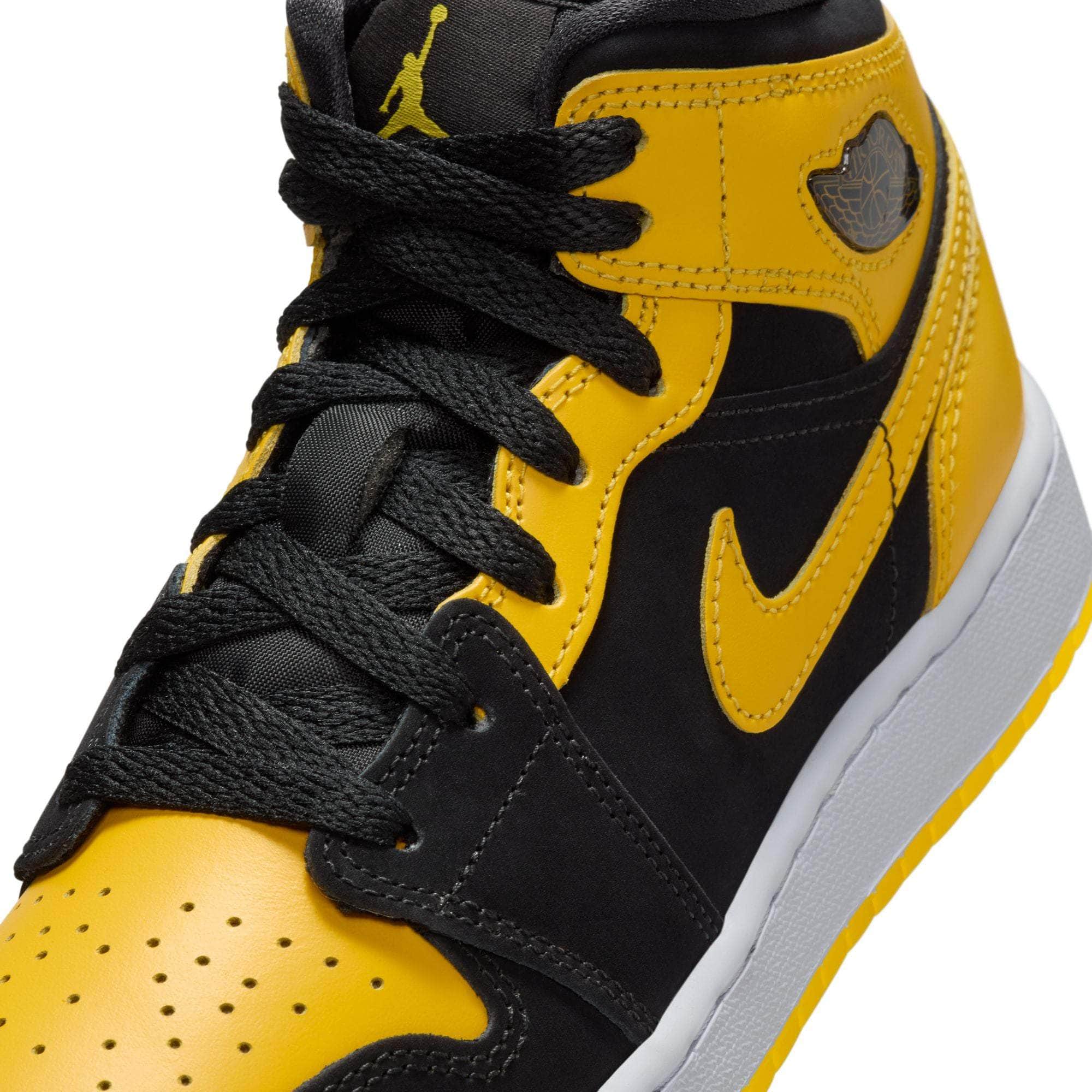 Air Jordan FOOTWEAR Air Jordan 1 Mid "New Love" - Non Adult