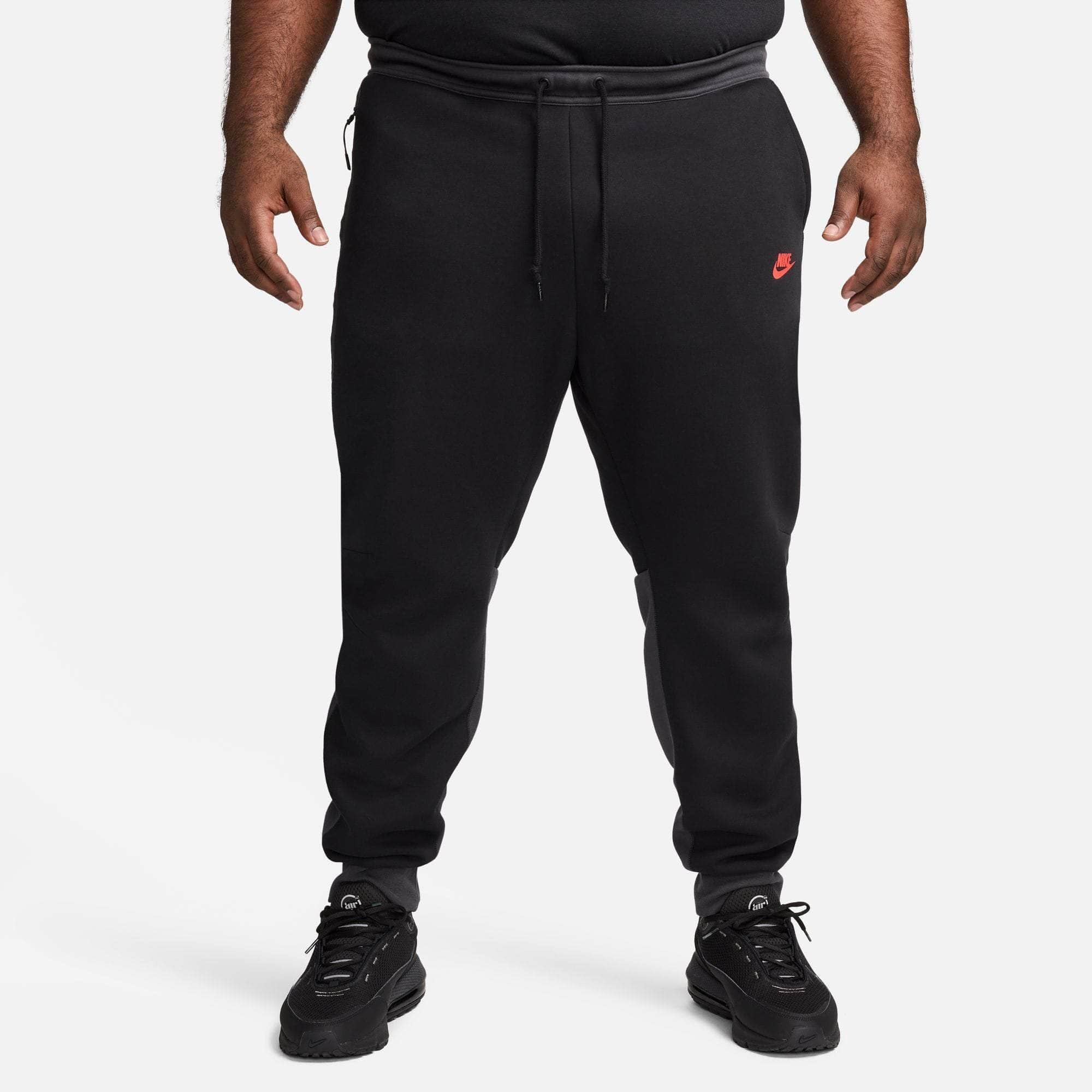 Nike tech offers fleece mens L black joggers