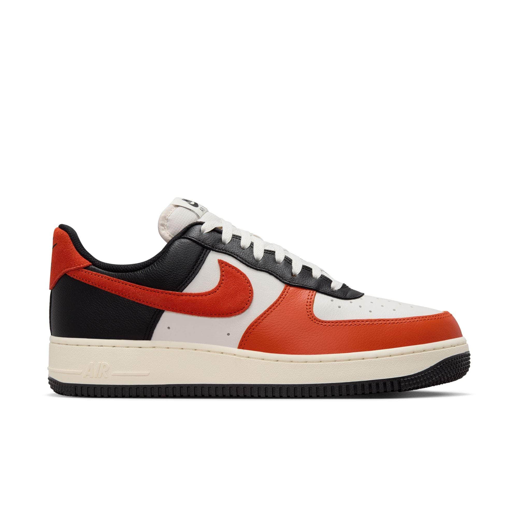 Nike FOOTWEAR Nike Air Force 1 '07 LV8 - Men's