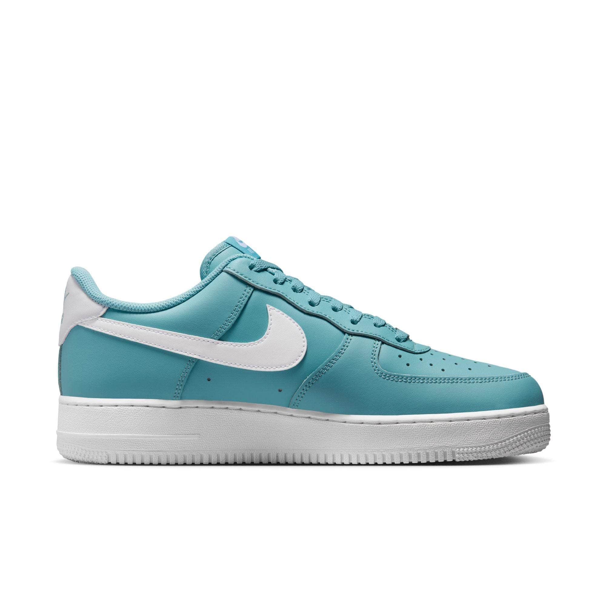Nike FOOTWEAR Nike Air Force 1 '07 - Men's