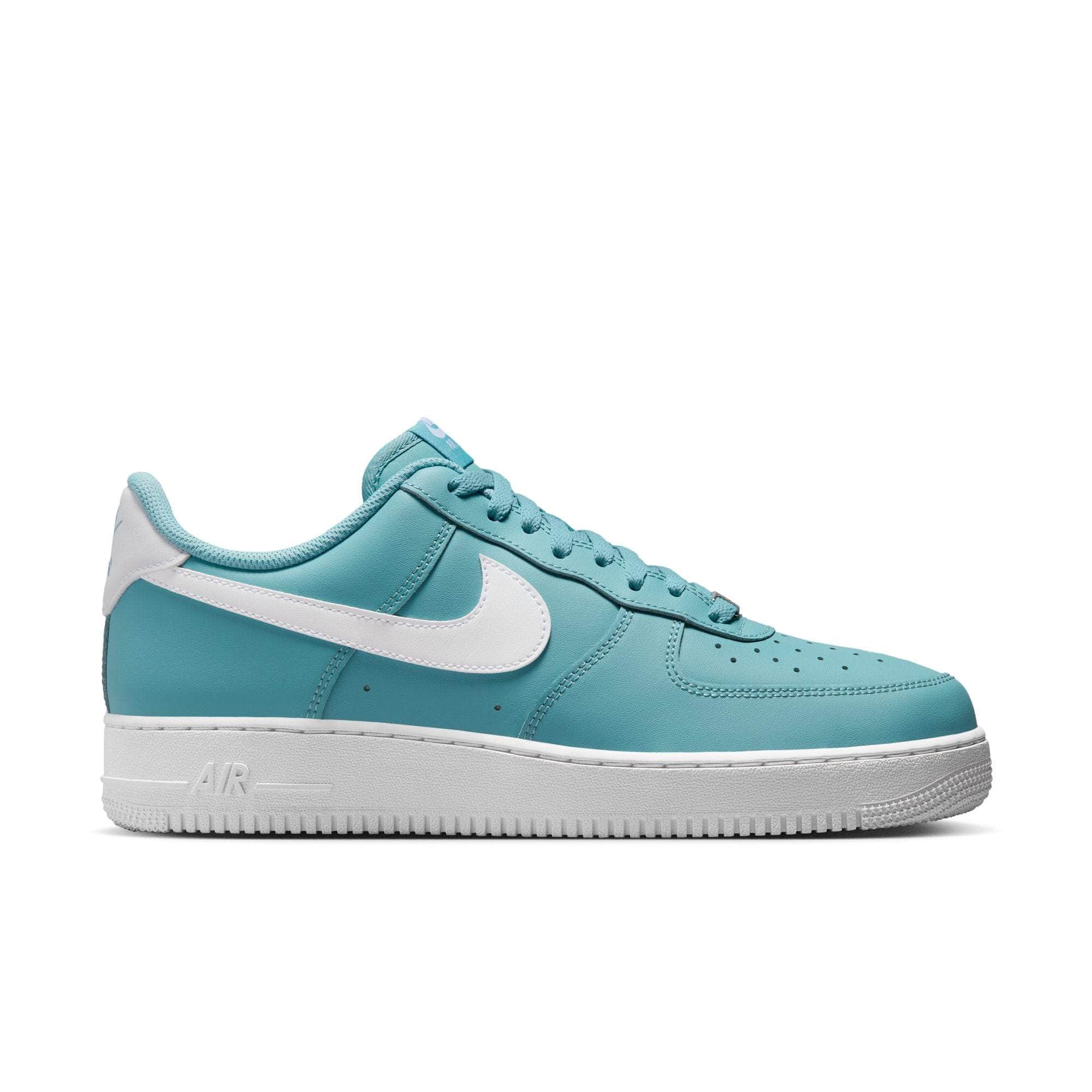 Nike FOOTWEAR Nike Air Force 1 '07 - Men's