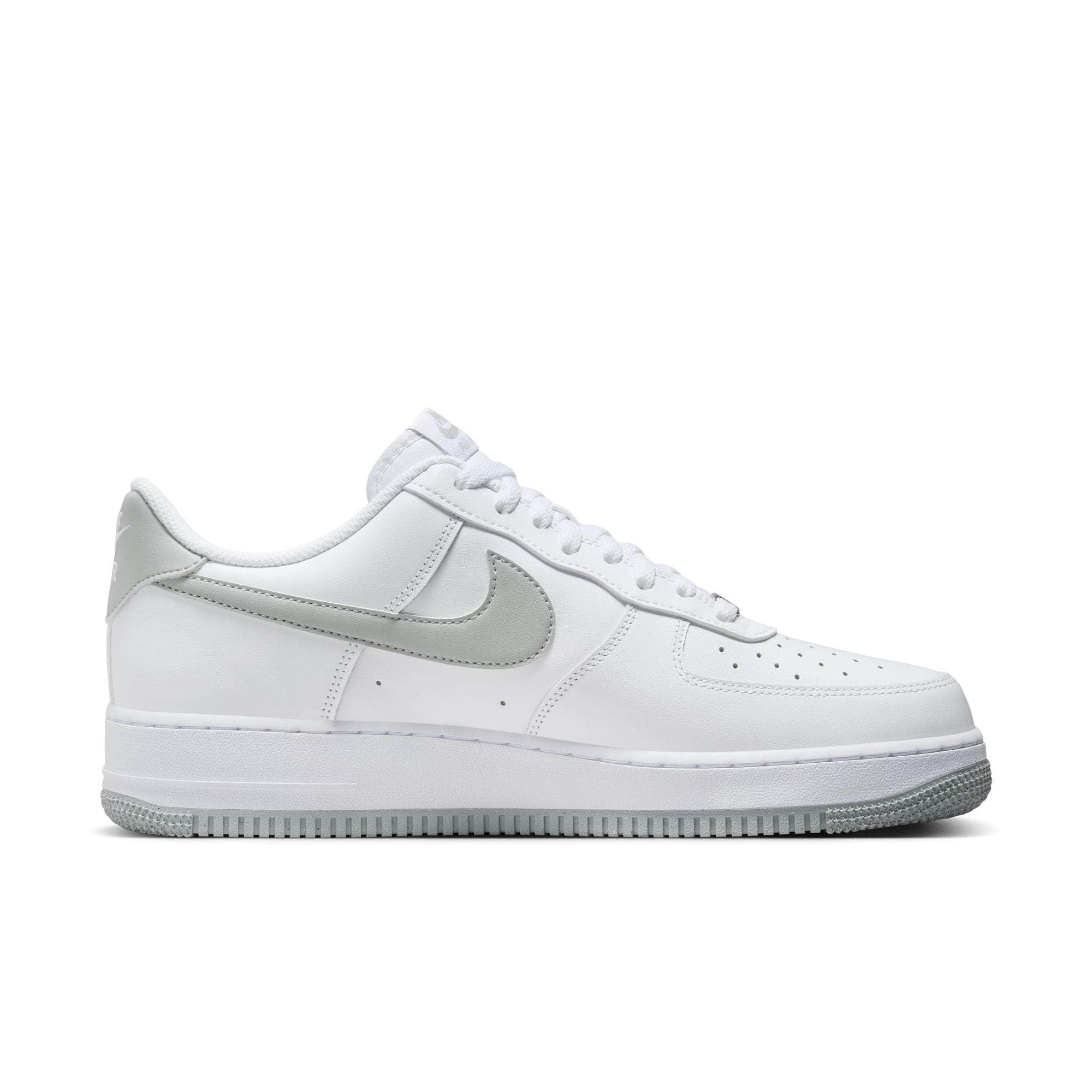 Nike FOOTWEAR Nike Air Force 1 '07 - Men's