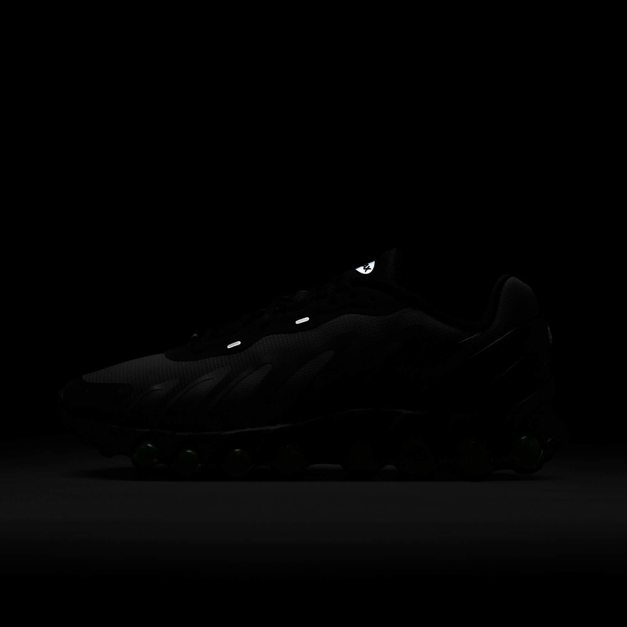 Nike FOOTWEAR Nike Air Max Dn8 "Black Volt" - Men's