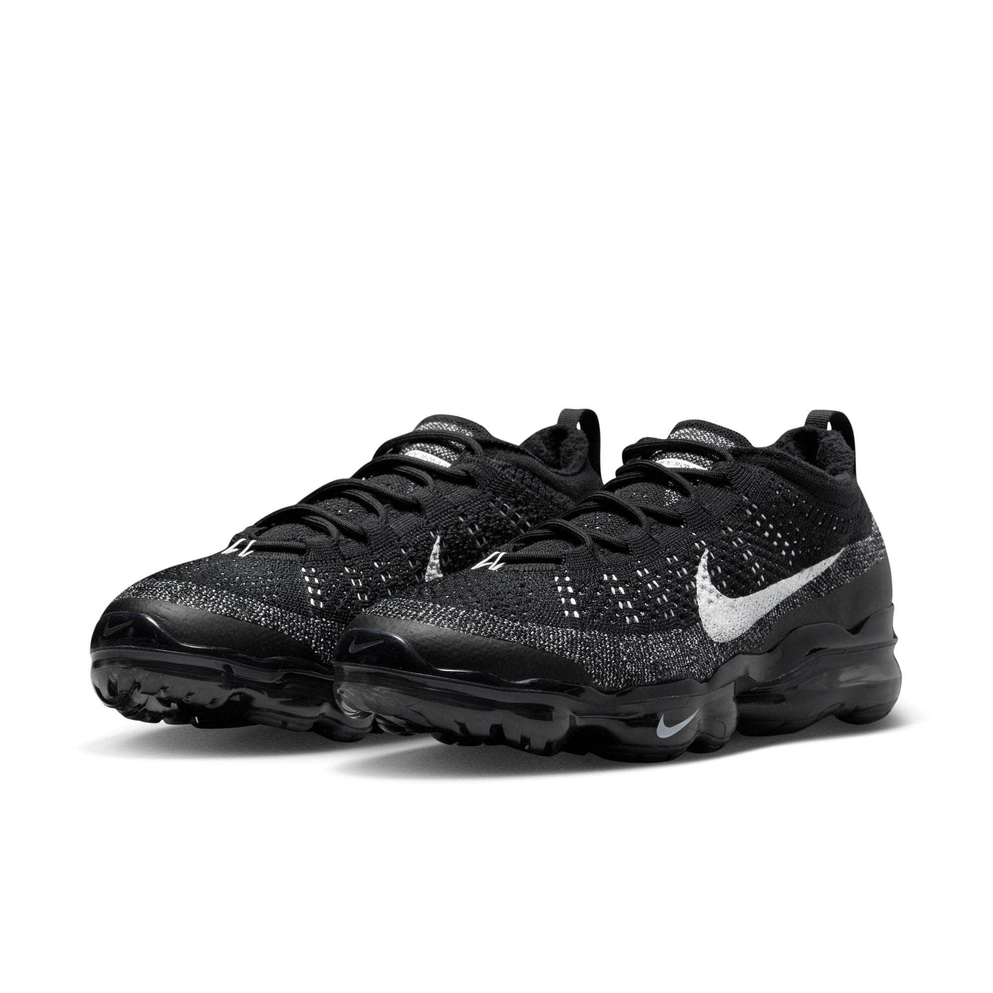 Nike FOOTWEAR Nike Air VaporMax 2023 Flyknit "Oreo" - Men's