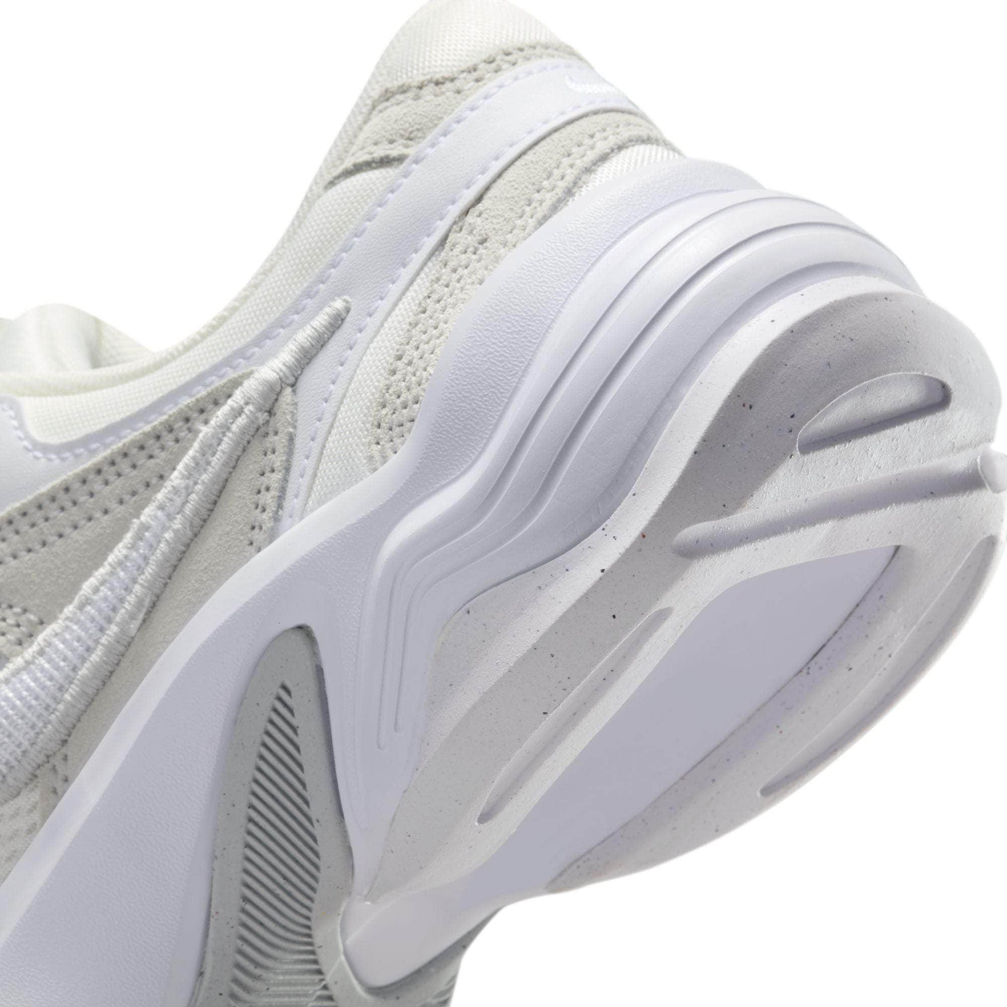Nike FOOTWEAR Nike AL8 - Women's