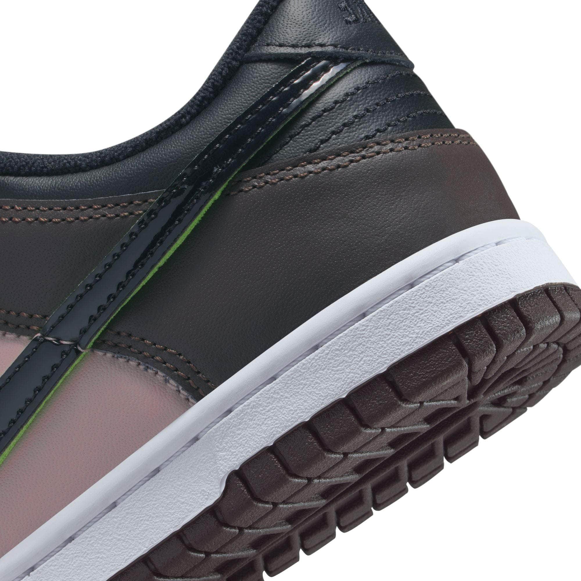Nike FOOTWEAR Nike Dunk Low SE - Non Adult