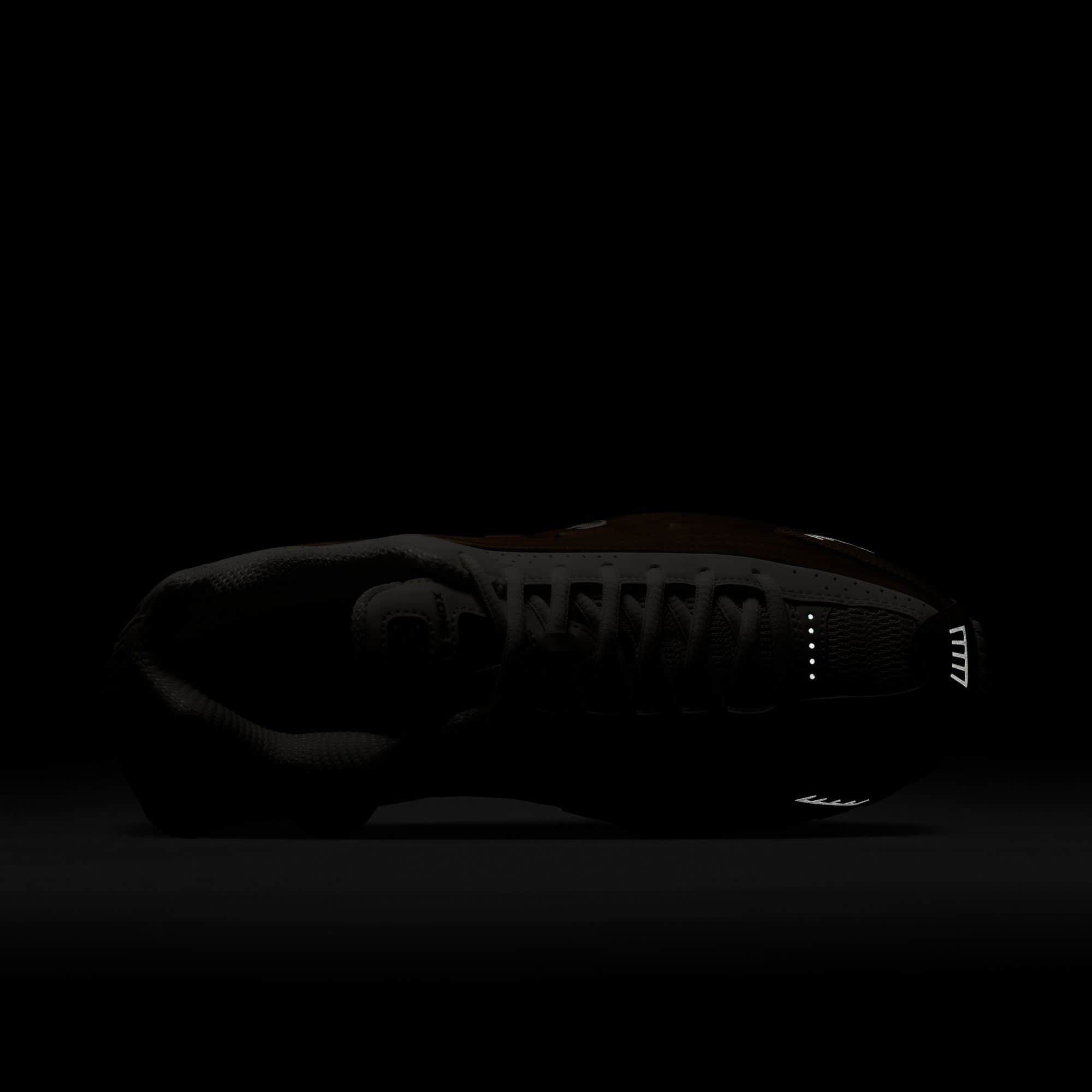 Nike FOOTWEAR Nike Shox R4 - Women's