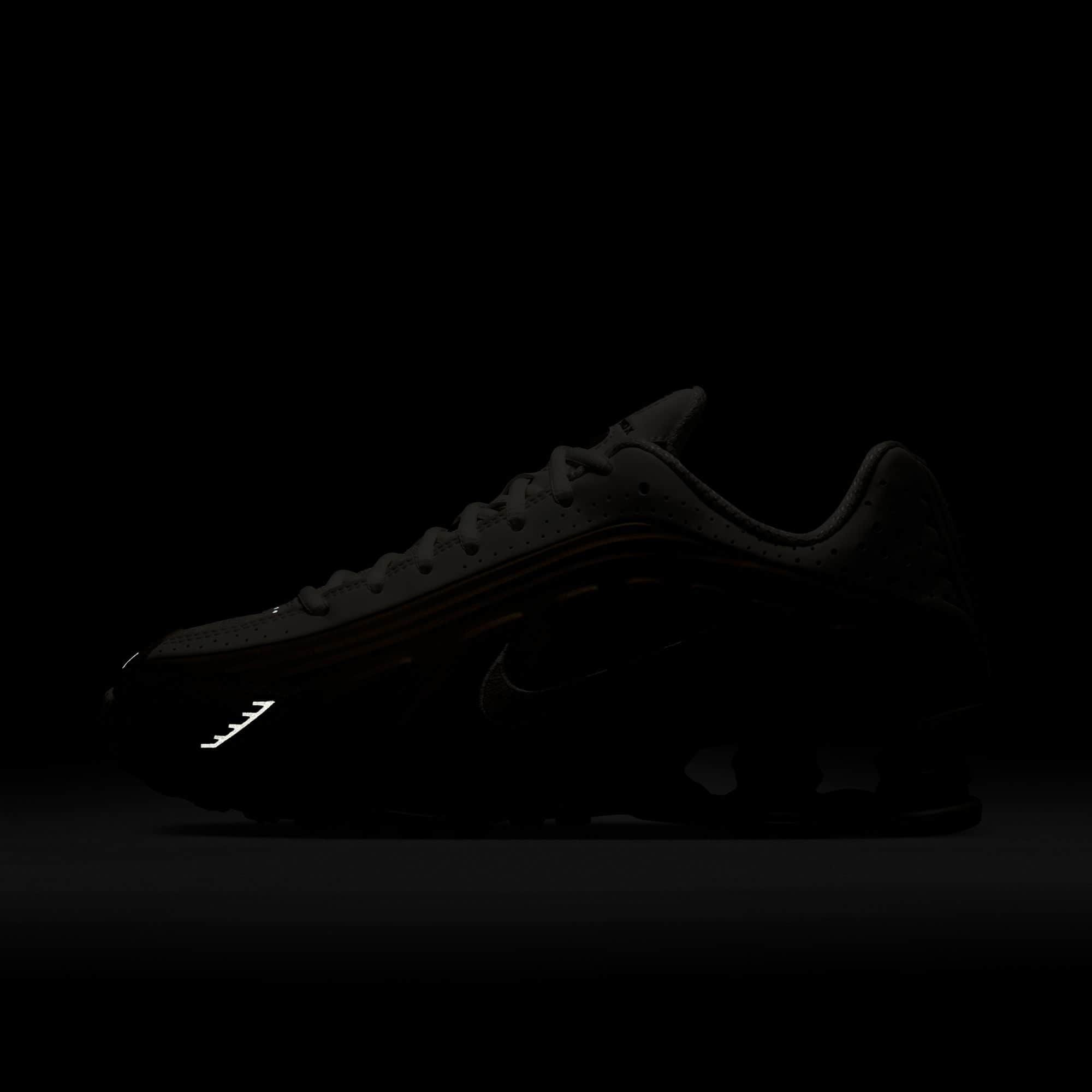Nike FOOTWEAR Nike Shox R4 - Women's