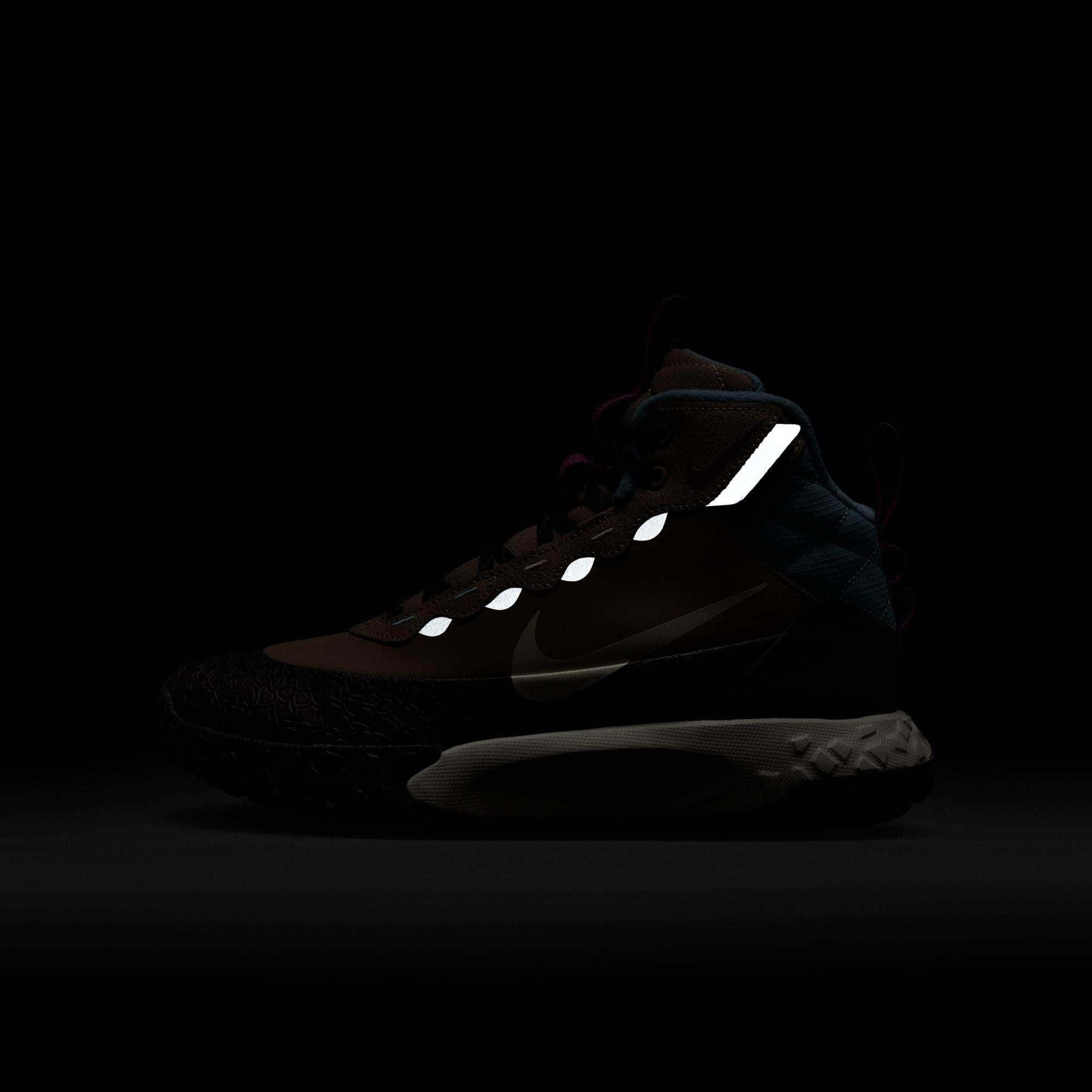 Nike FOOTWEAR Nike Terrascout Boots - Kid's Grade School