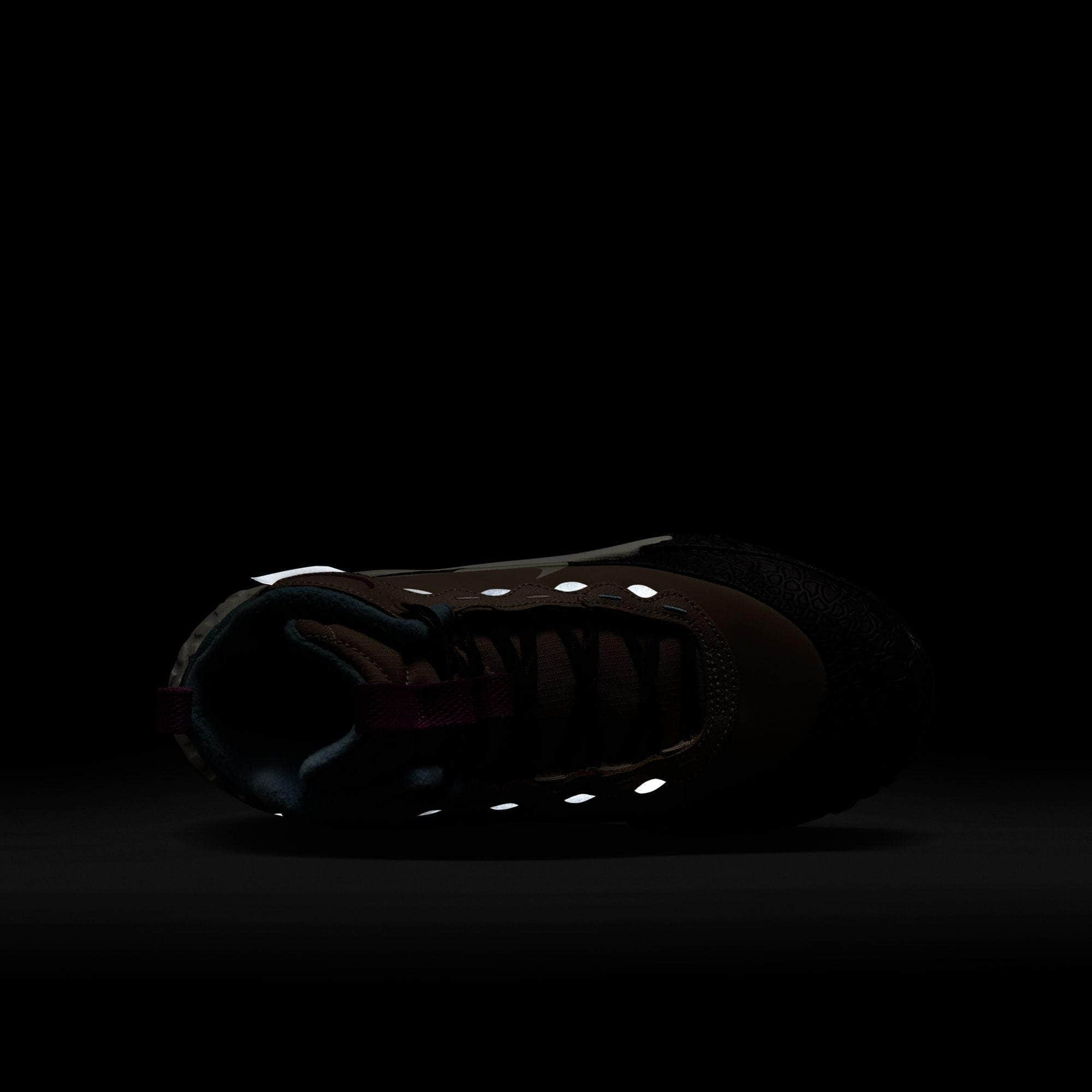 Nike FOOTWEAR Nike Terrascout Boots - Kid's Grade School