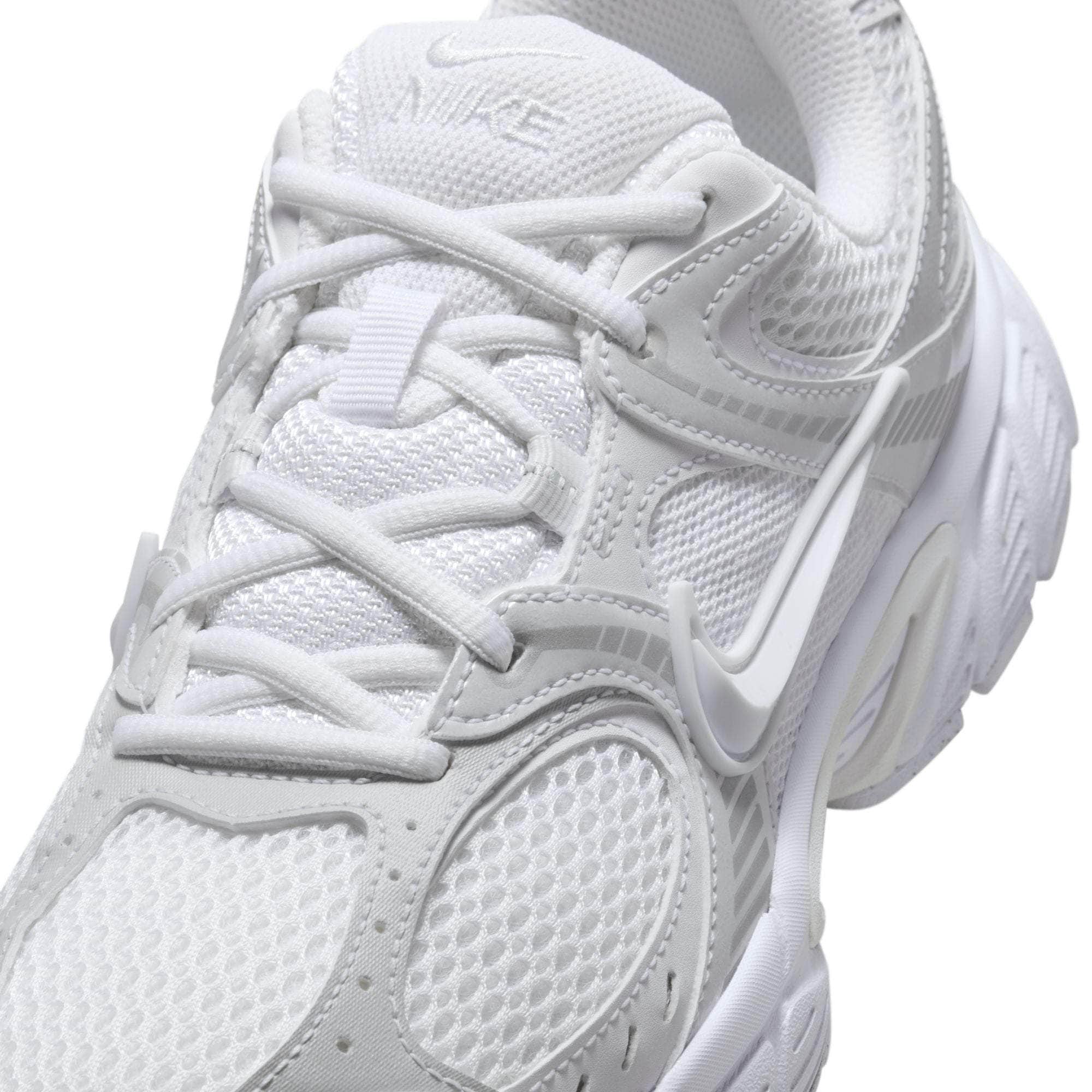 Nike FOOTWEAR Nike V5 RNR - Women's
