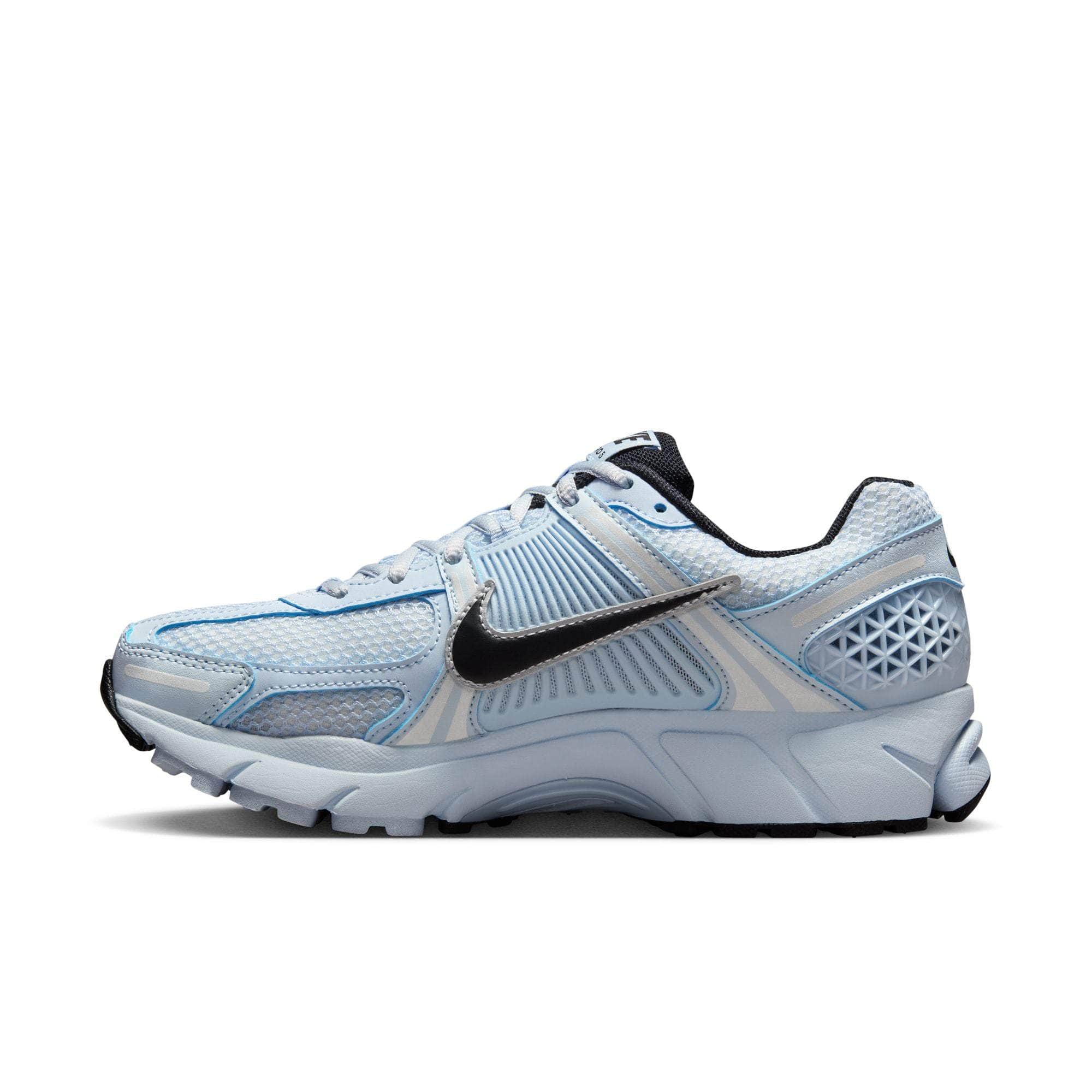 Nike FOOTWEAR Nike Zoom Vomero 5 Blue Tint Platinum Tint Metallic Platinum Black - Women's