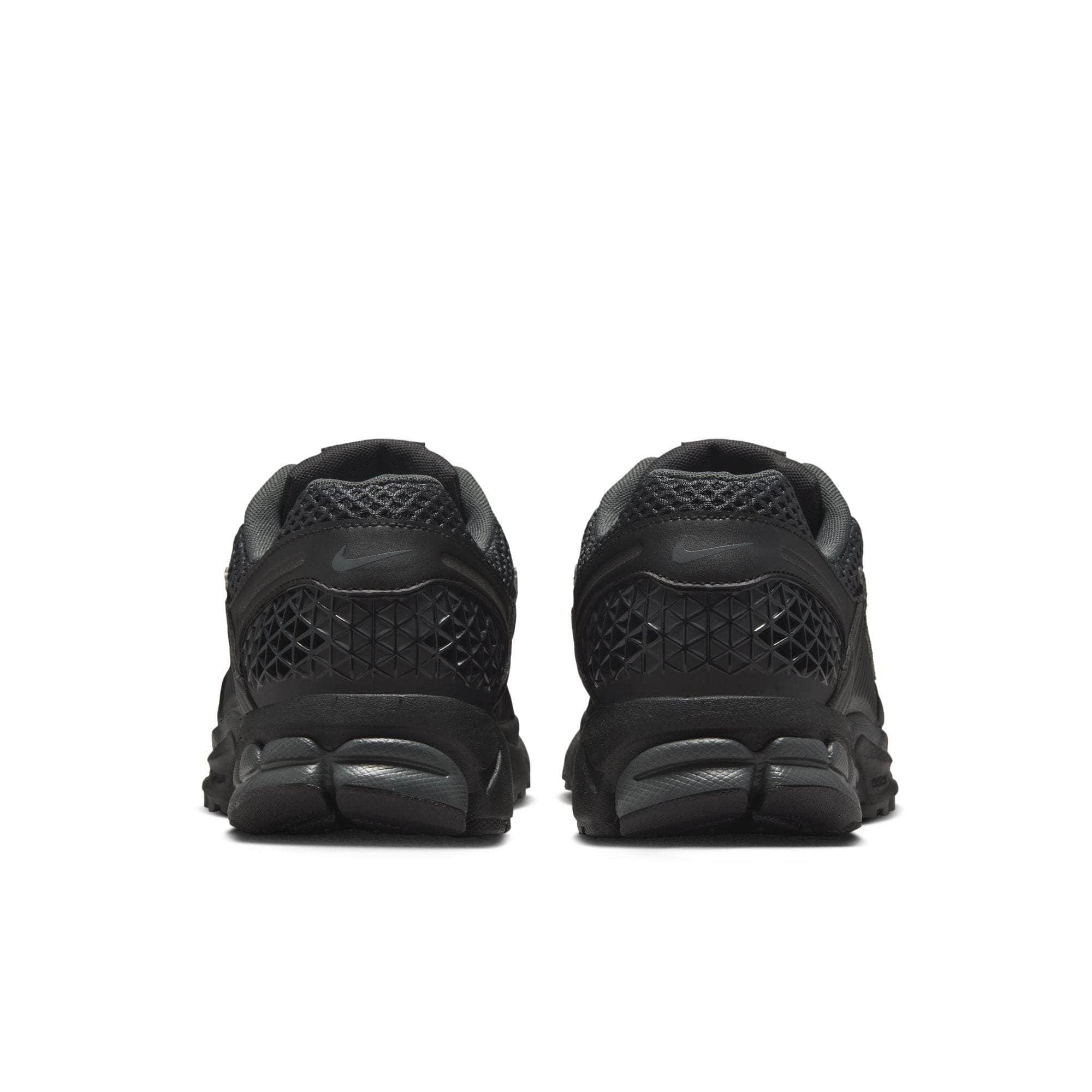Nike FOOTWEAR Nike Zoom Vomero 5 SE - Women's