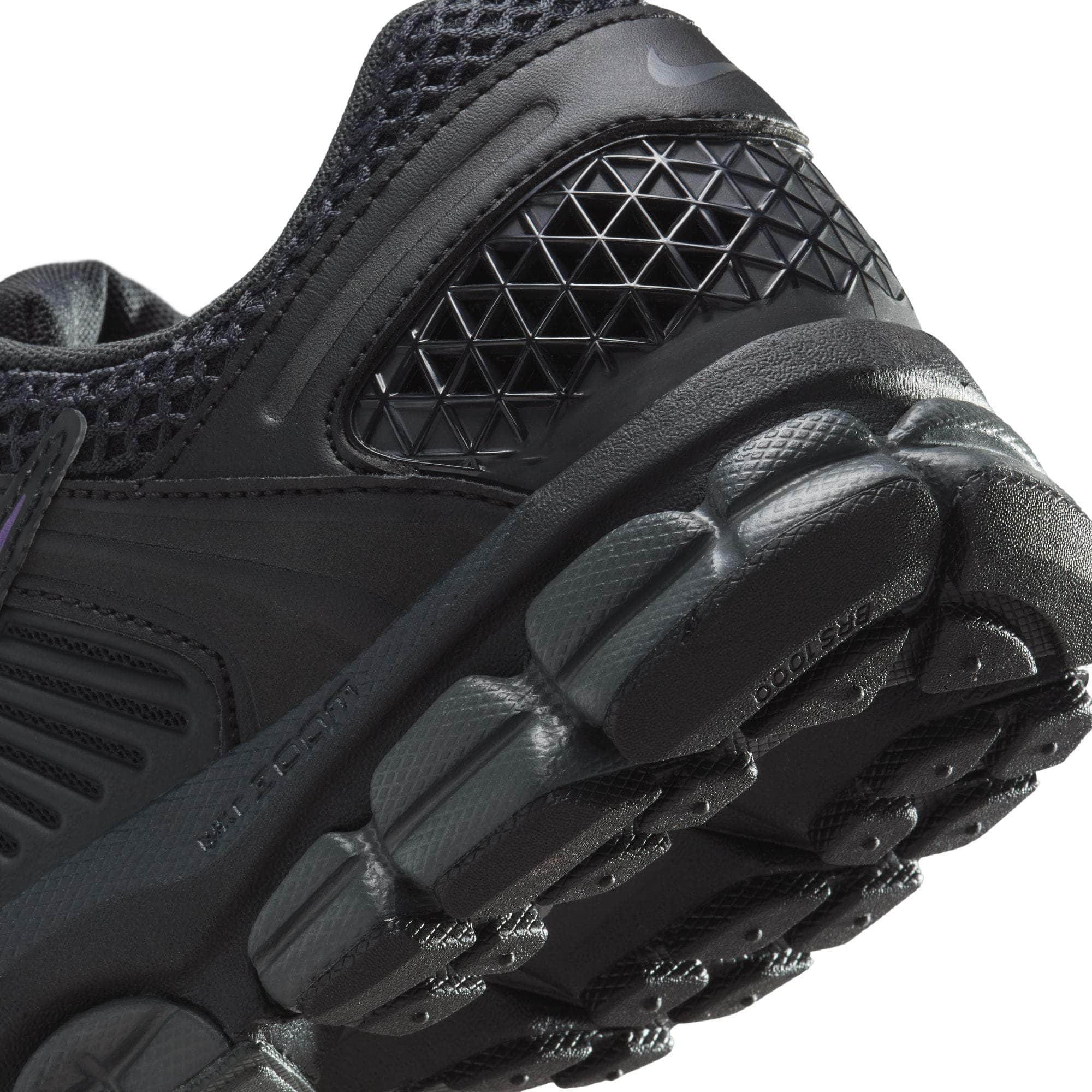 Nike FOOTWEAR Nike Zoom Vomero 5 SE - Women's