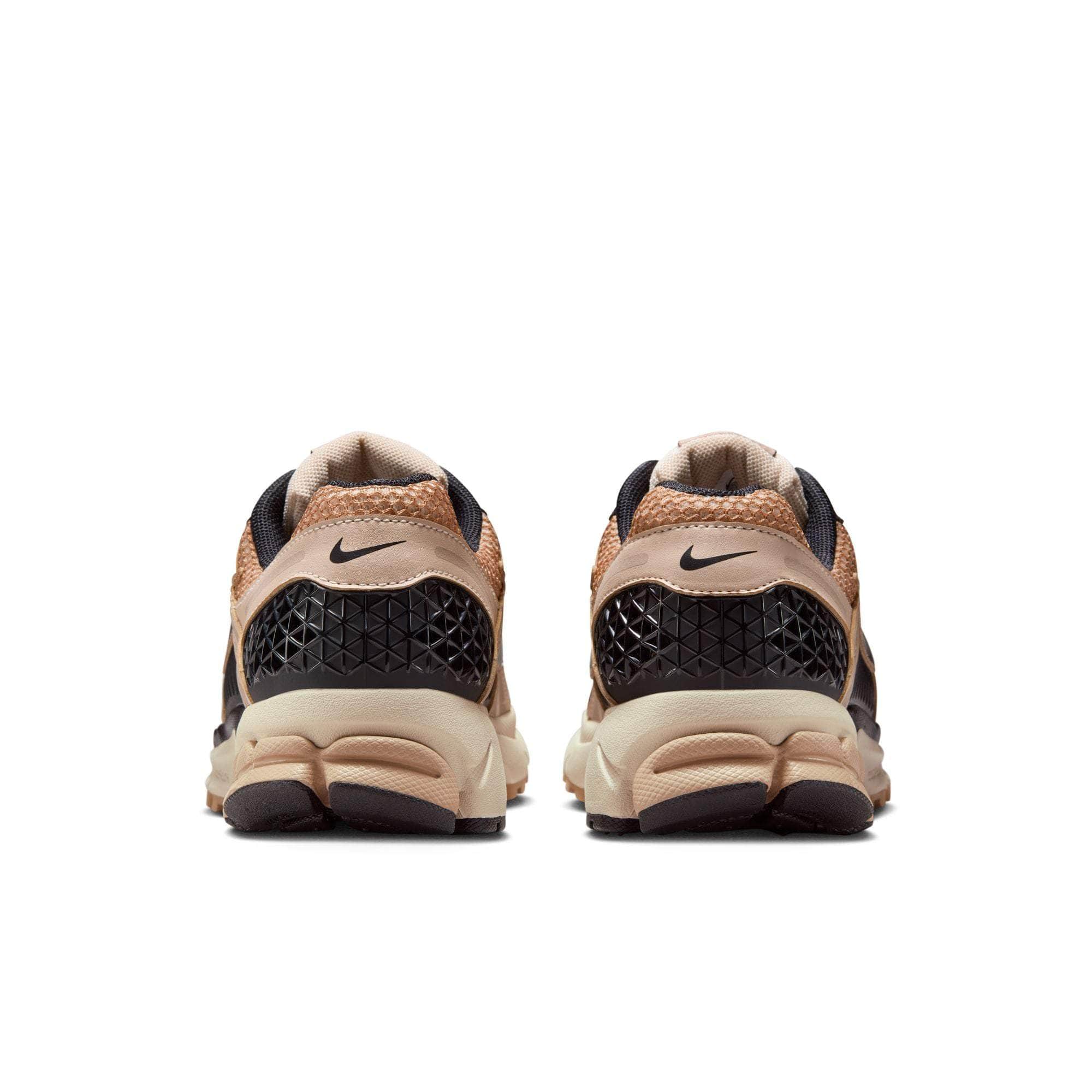 Nike FOOTWEAR Nike Zoom Vomero 5 - Women's